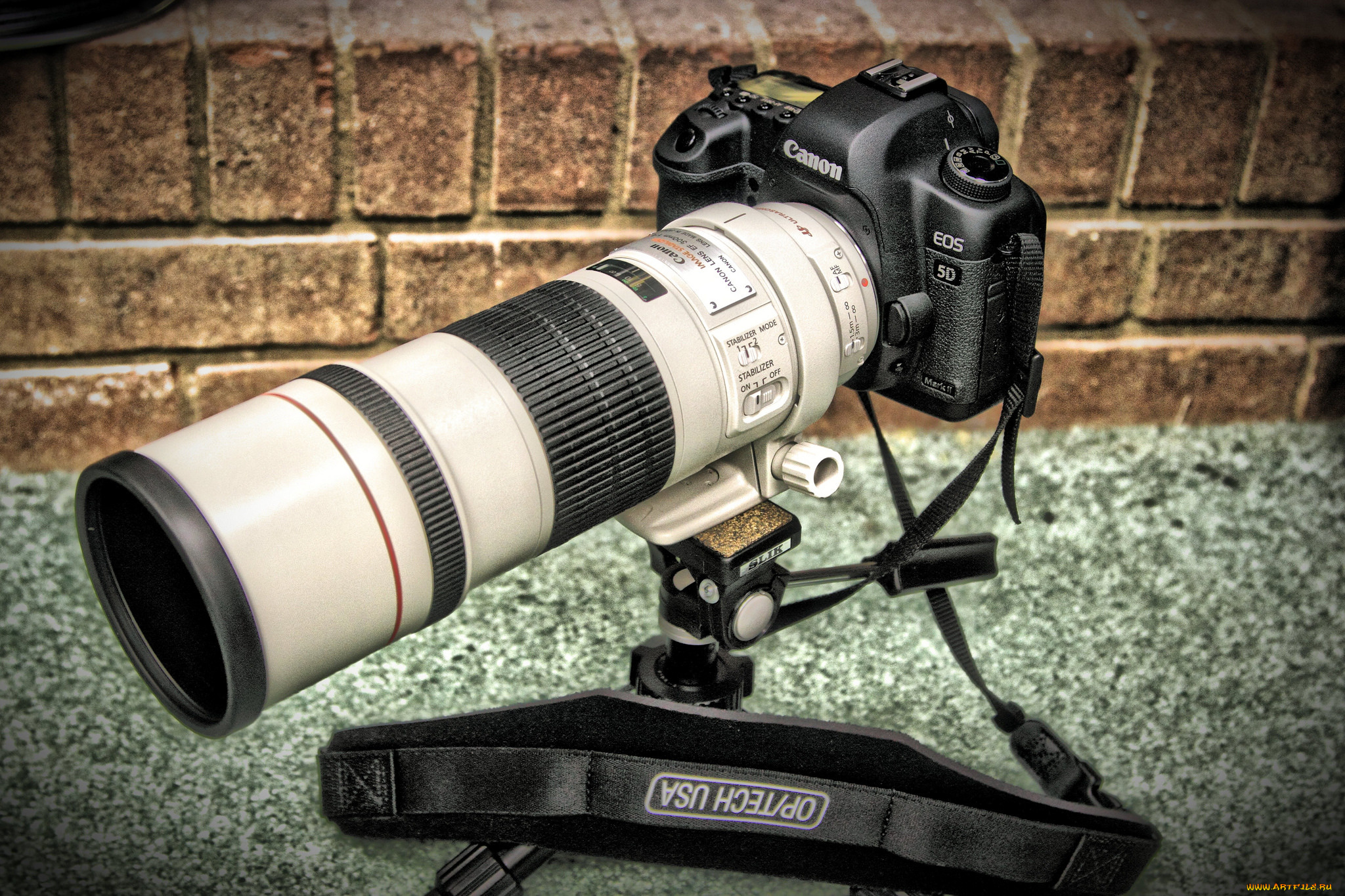 бренды, canon, фотоаппарат, камера, кэнон, кирпичи, объектив, подставка