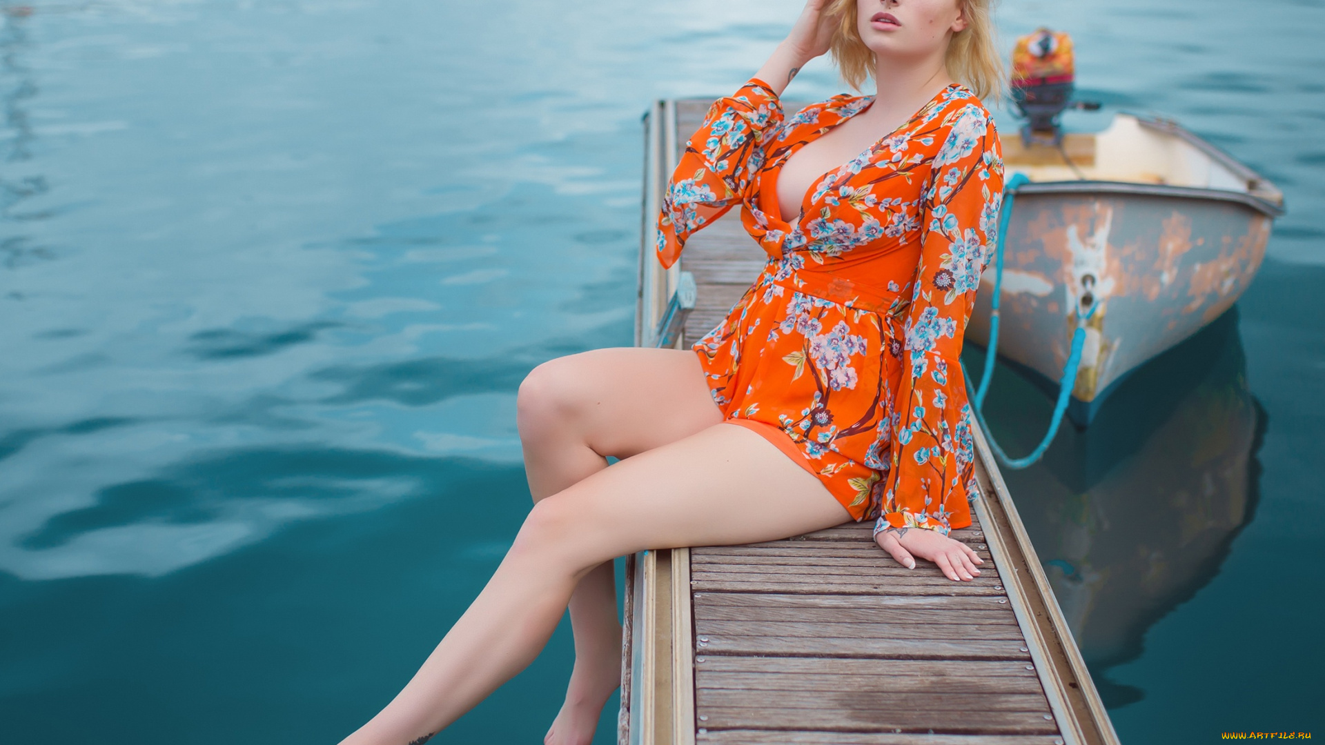 девушки, -unsort, , блондинки, , светловолосые, лодка, халат, блондинка, босиком, декольте, причал, татуировка, модель, kayla, erin