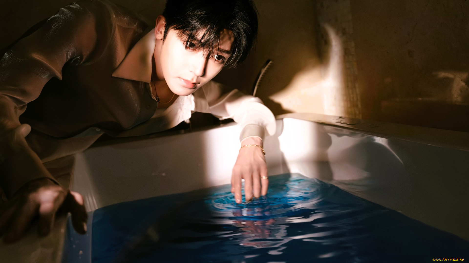 мужчины, hou, ming, hao, актер, рубашка, ванна, вода