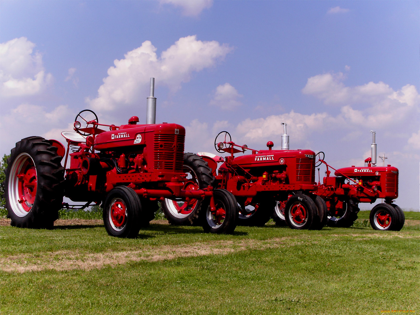 техника, тракторы