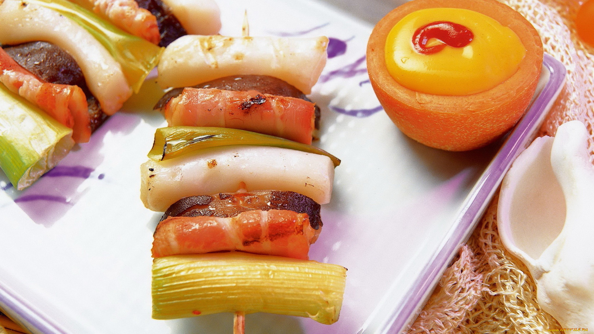 еда, шашлык, , барбекю, шпажки, поднос, соус