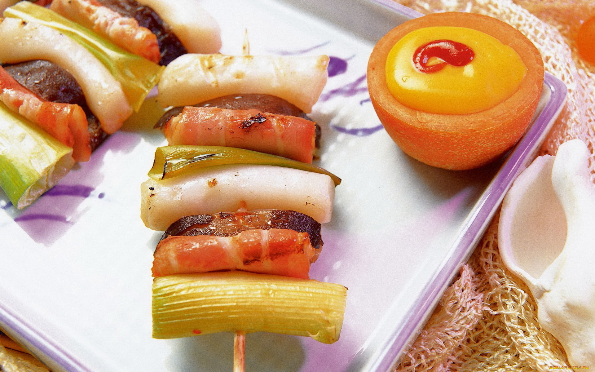 еда, шашлык, , барбекю, шпажки, поднос, соус