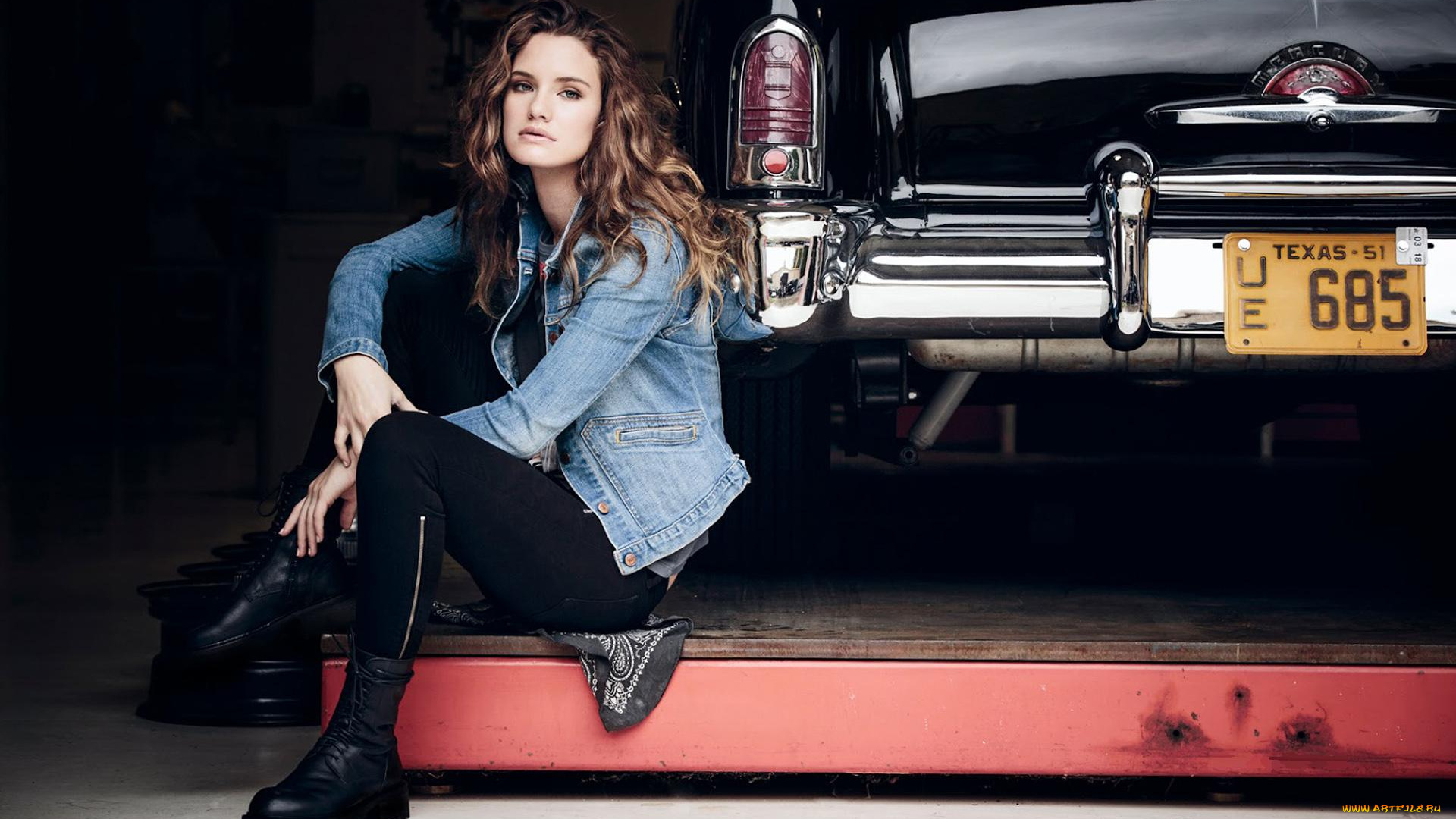 девушки, sam, perry, шатенка, жакет, штаны, ботинки, машина