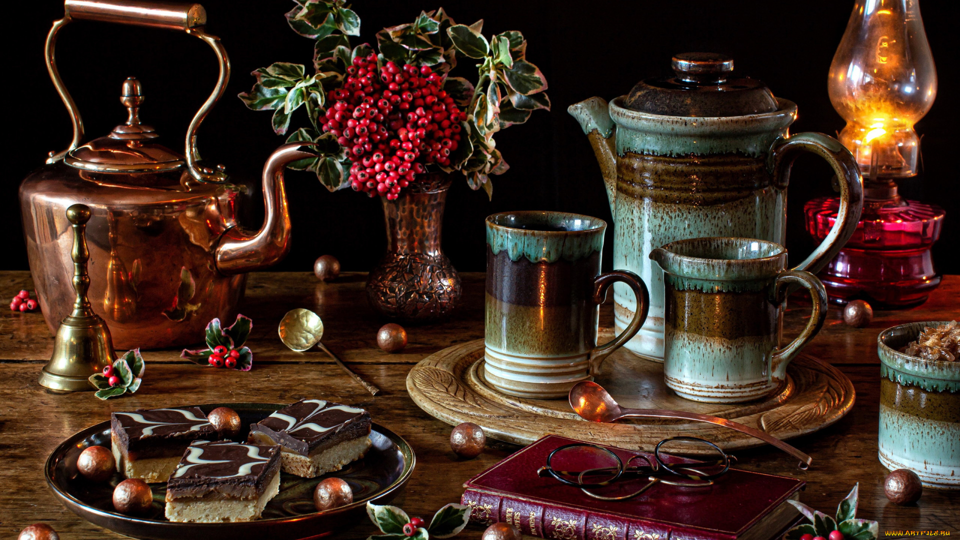 еда, натюрморт, чайник, кофейник, пирожные, лампа, орехи