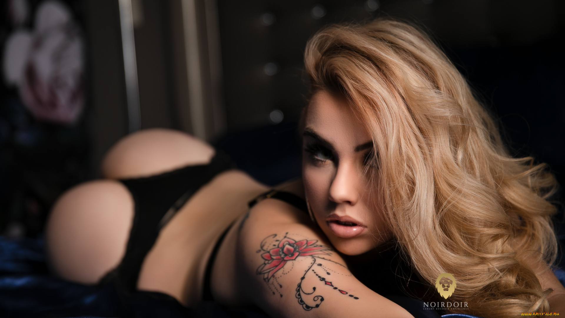 девушка, -, girl, девушки, -, блондинки, , светловолосые, девушка, женщина, блондинка, светловолосая, сексуальная, модель, звезда, позирует, разная, обувь, верхняя, стильная, одежда, нижнее, эротическое, бельё, трусы, лифчик, колготки, чулки, аксессуары, макияж, и, множество, элементов, на, фотографии