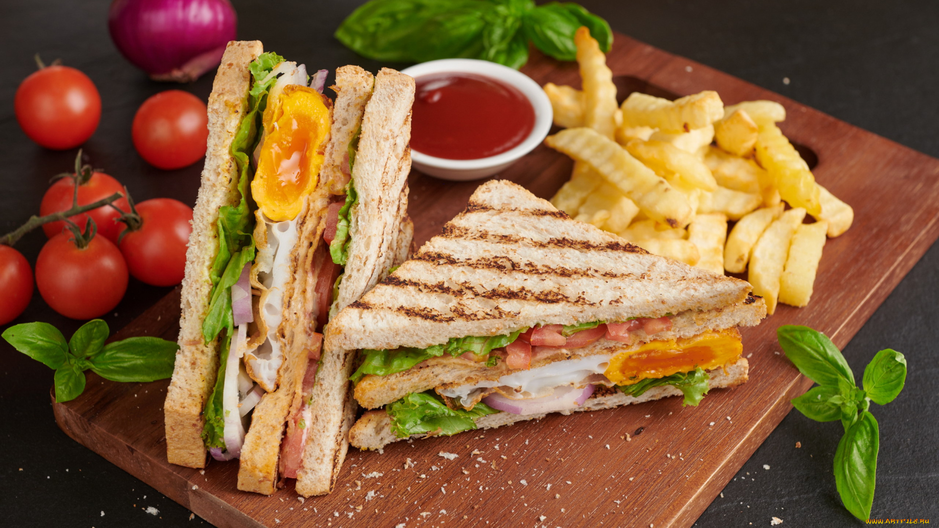 еда, бутерброды, , гамбургеры, , канапе, кетчуп, базилик, помидоры, сэндвич, картофель, фри