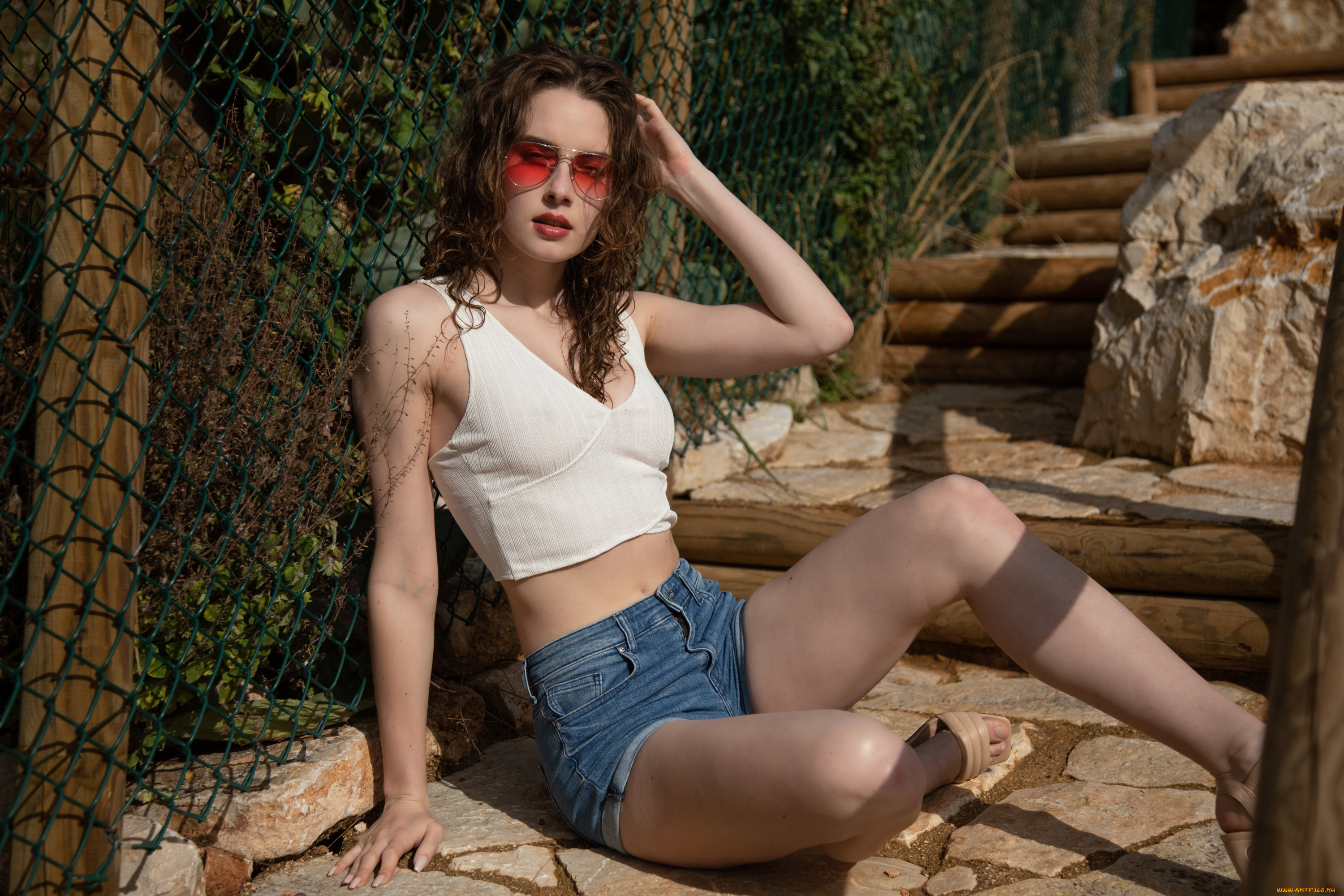 девушка, -, girl, девушки, -, брюнетки, , шатенки, девушка, женщина, шатенка, темноволосая, сексуальная, модель, звезда, позирует, разная, обувь, верхняя, стильная, одежда, нижнее, эротическое, бельё, трусы, лифчик, колготки, чулки, аксессуары, макияж, и, множество, элементов, на, фотографии