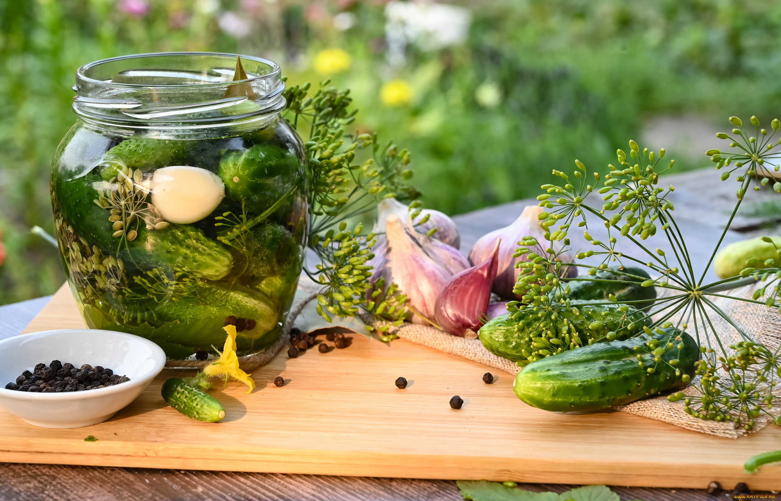 еда, огурцы, чеснок, укроп, перец