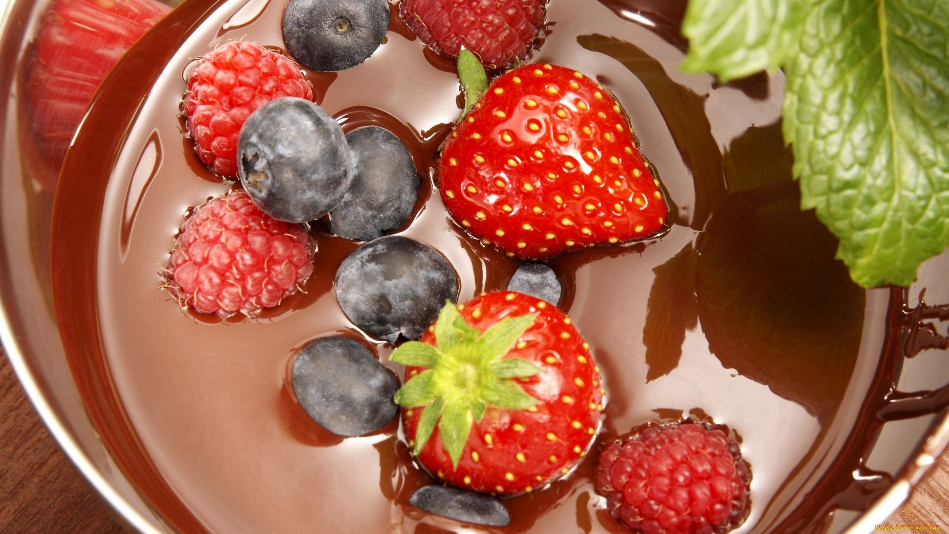 еда, фрукты, ягоды, шоколад, малина, клубника, голубика