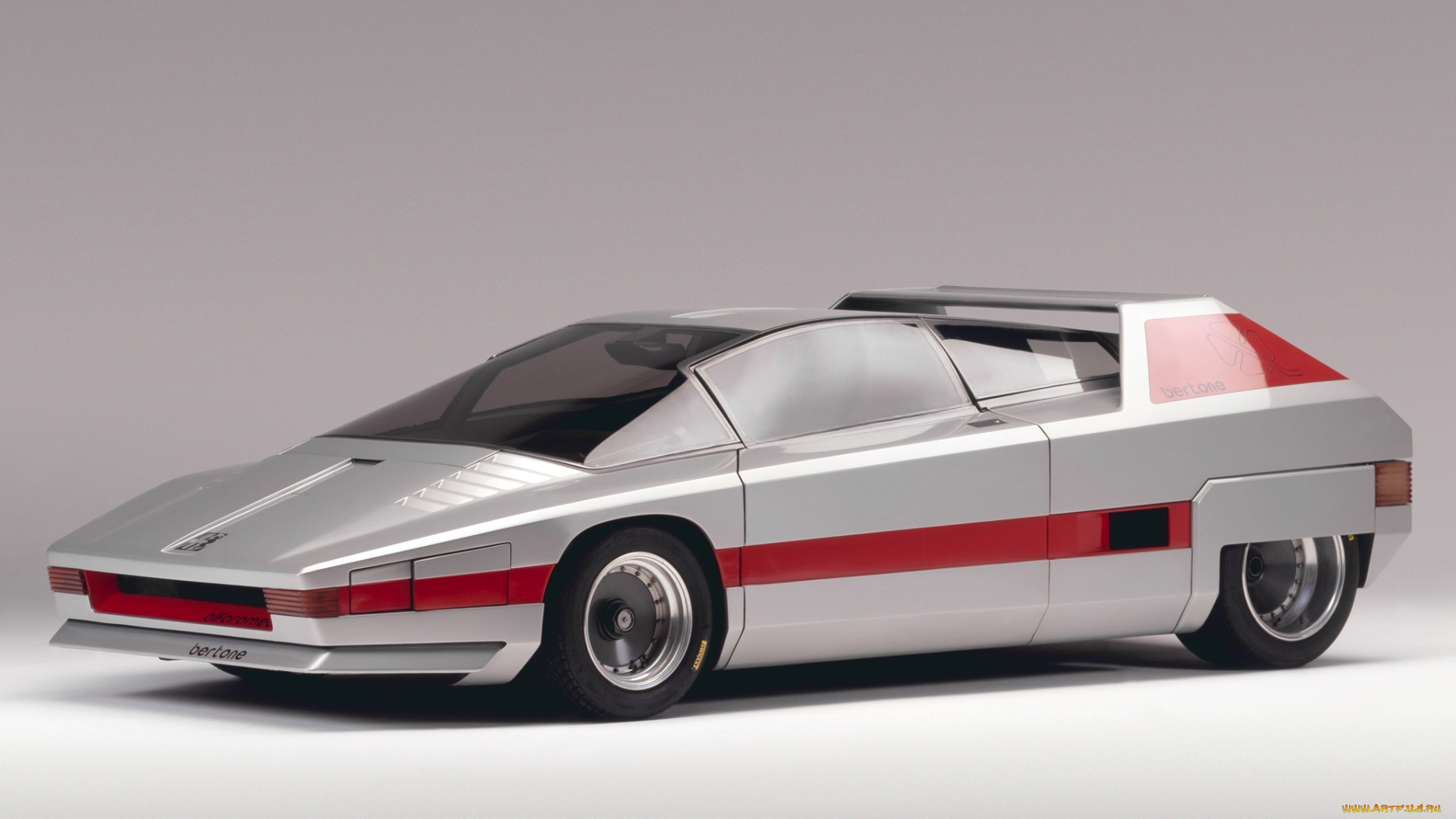 автомобили, bertone, alfa