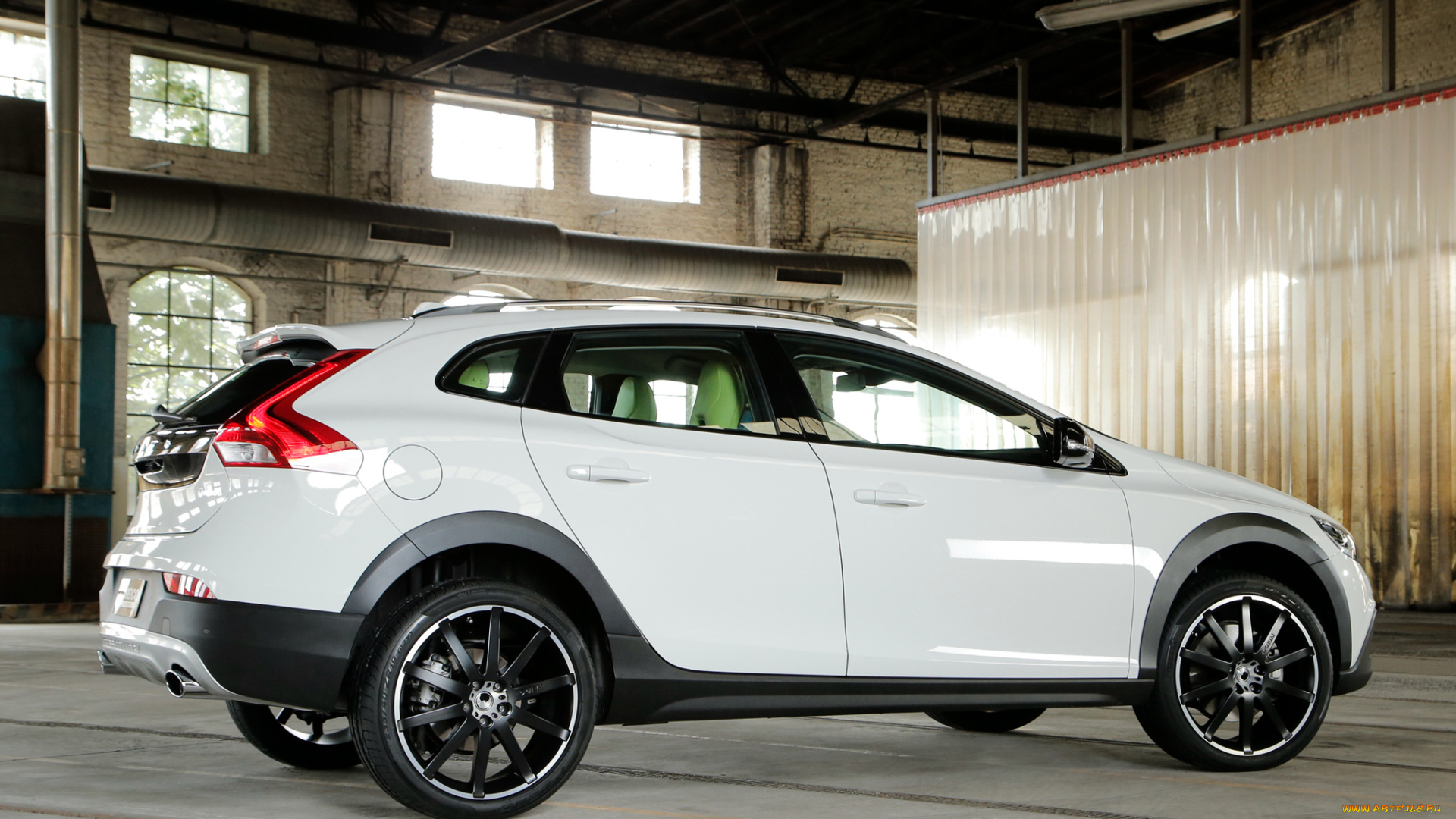 автомобили, volvo, sportiv, heico, светлый, 2014г, r-design, v40