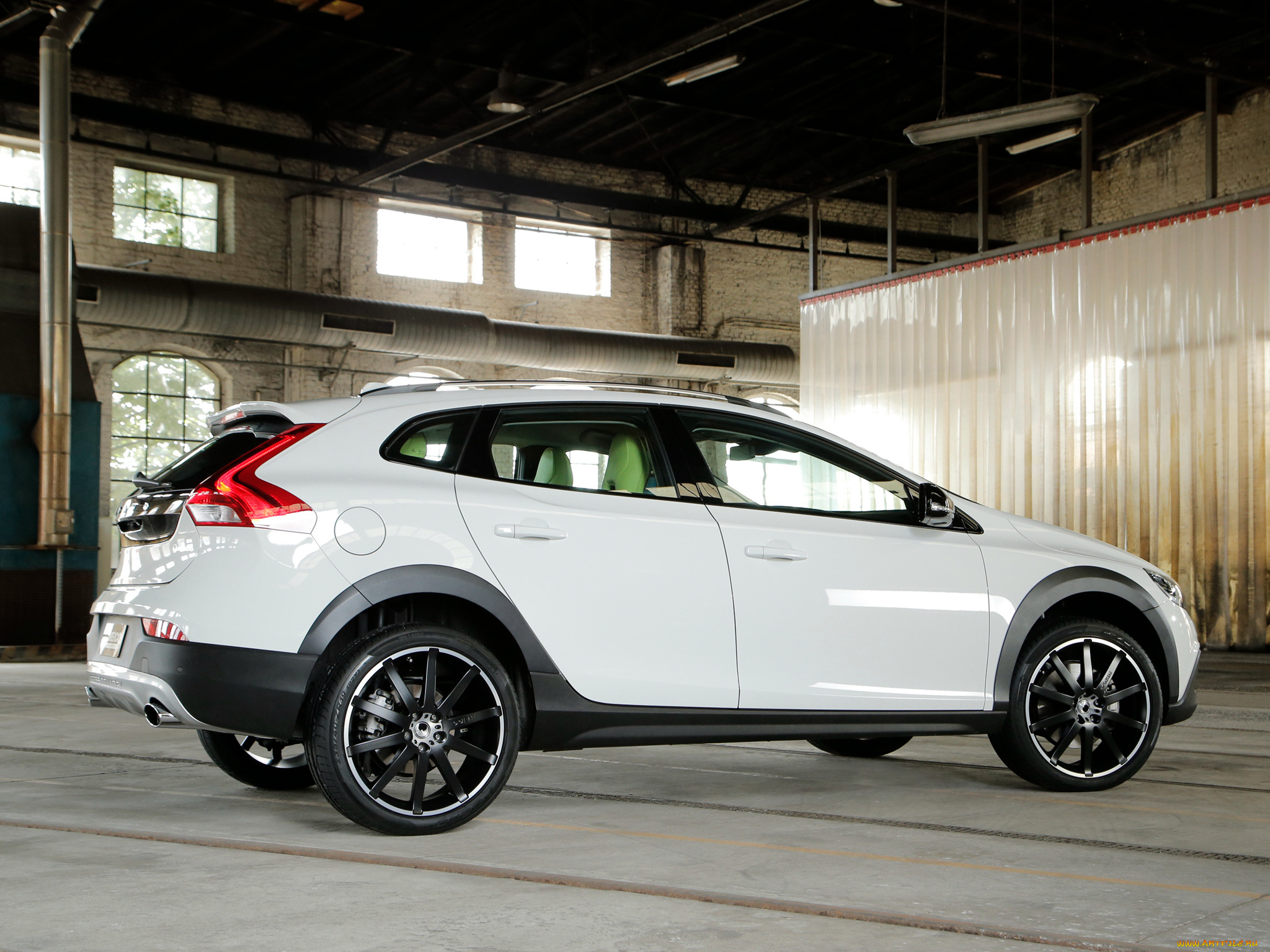 автомобили, volvo, sportiv, heico, светлый, 2014г, r-design, v40