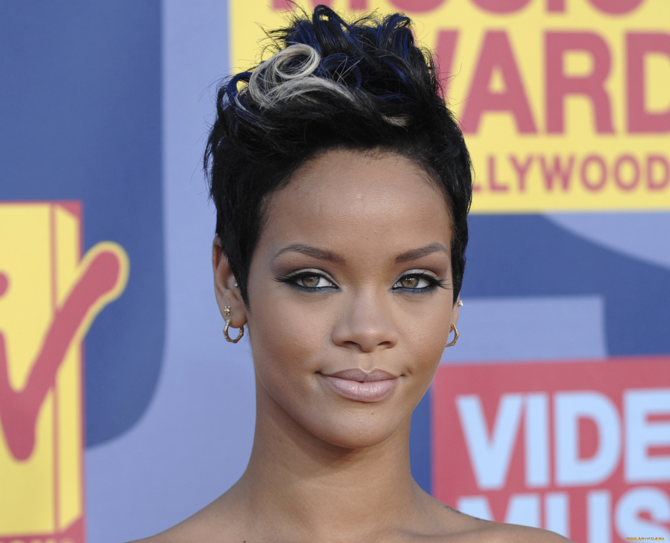 rihanna, музыка, r, n, b, актриса, филантроп, продюсер, сша, регги, певица, автор, песен, дэнсхолл