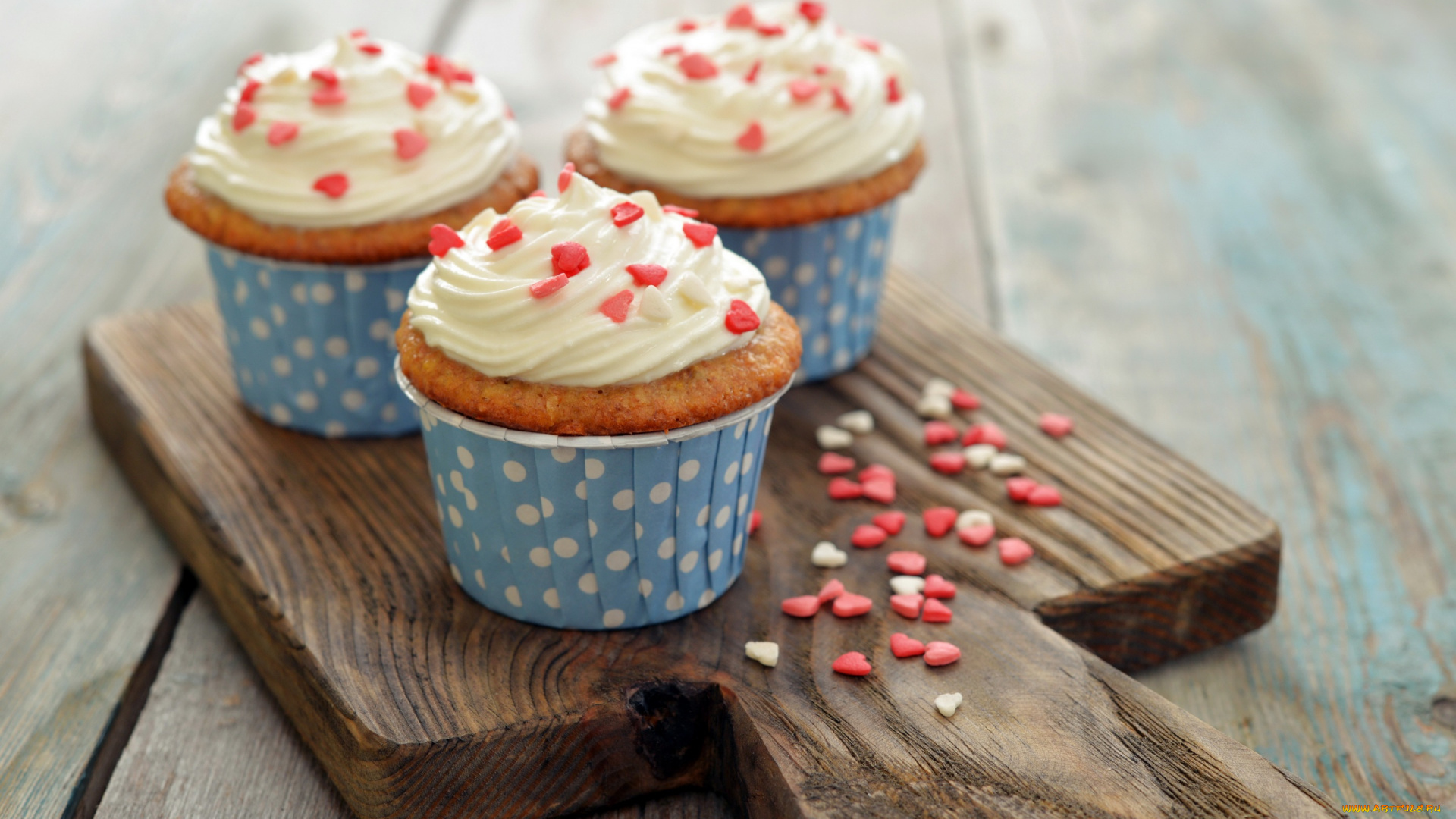 еда, пирожные, , кексы, , печенье, cupcake, dessert, sweet, love, heart, roses, пирожное, кекс, выпечка, десерт, сладкое, сердечки