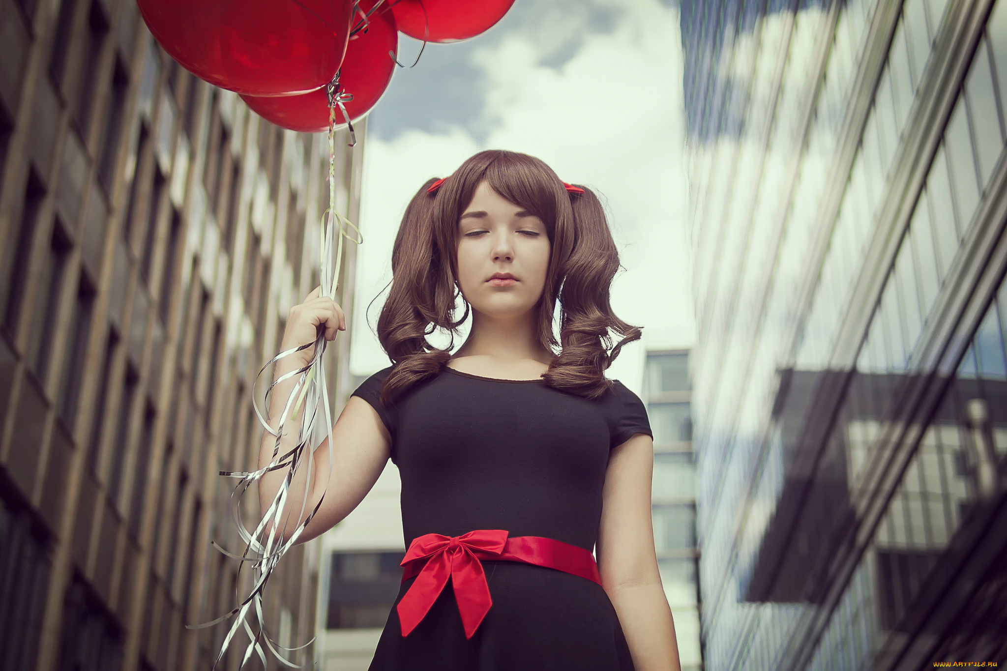 девушки, -unsort, , брюнетки, , шатенки, девушка, улица, воздушные, шарики, город, maxim, guselnikov