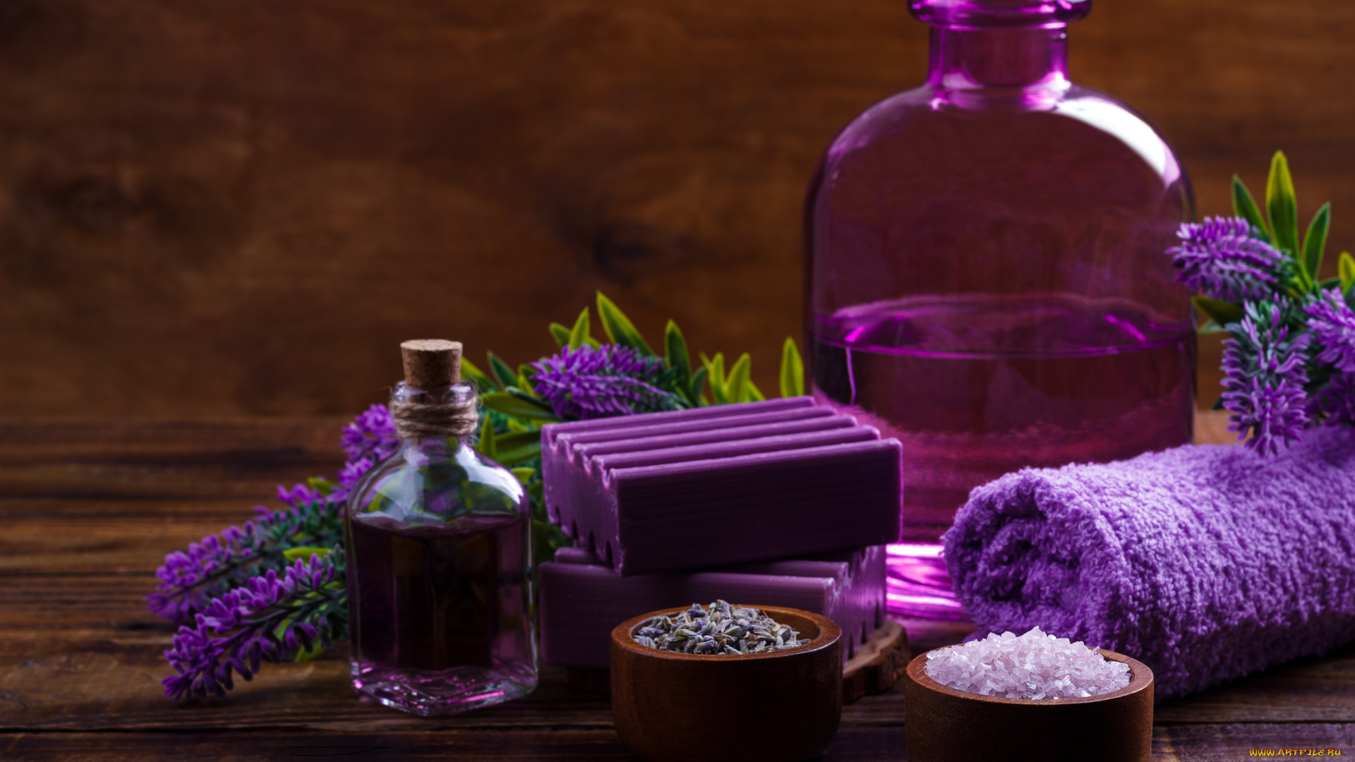 разное, косметические, средства, , духи, лосьон, лечение, здоровья, цветов, косметики, душ, настройка, семена, соль, релаксация, массаж, природный, нефть, фиолетовый, расслабиться, полотенце, терапия, спа, мыло, кожа, лаванды, гигиена, здоровый