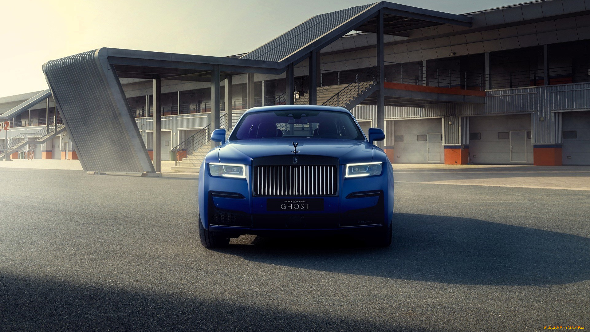 rolls-royce, ghost, автомобили, rolls-royce, синий, здание, площадка