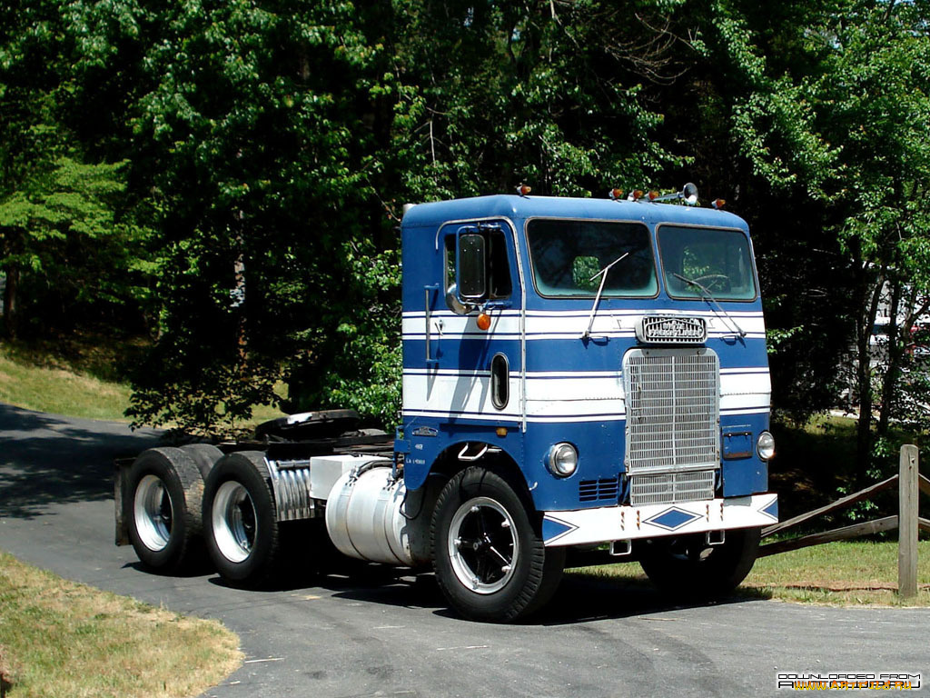 автомобили, freightliner