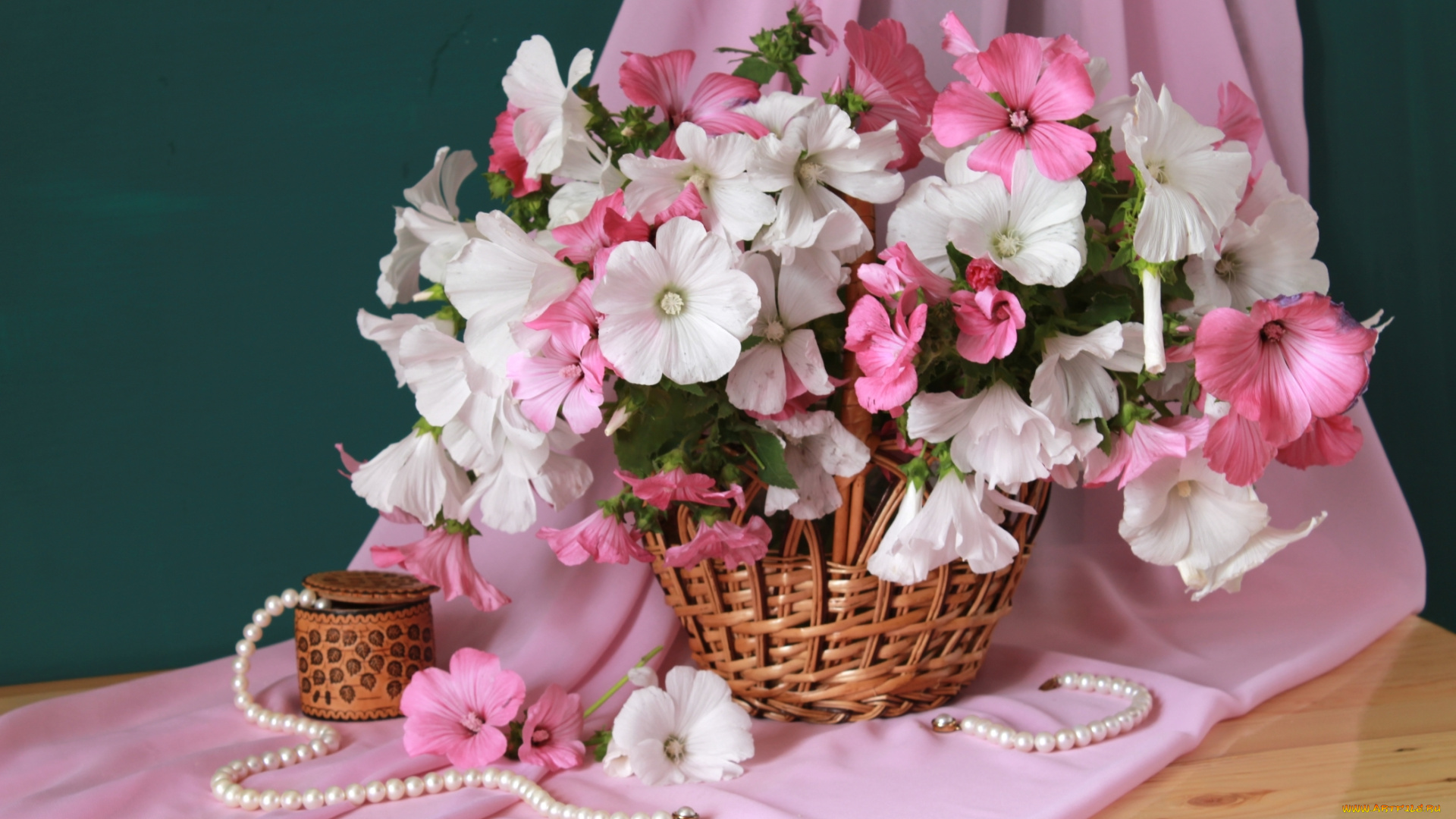 цветы, лаватера, букет, корзина, ожерелье