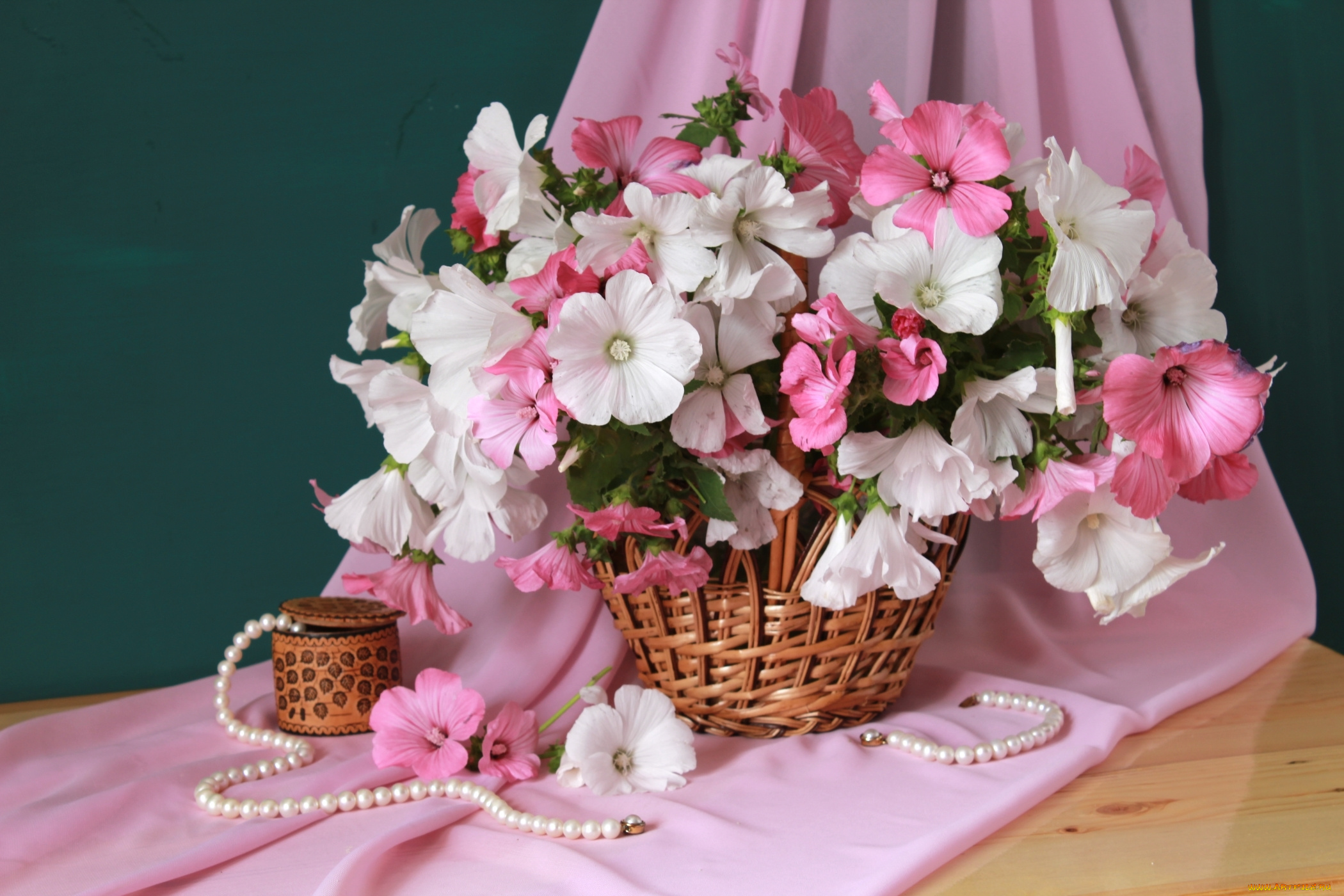 цветы, лаватера, букет, корзина, ожерелье