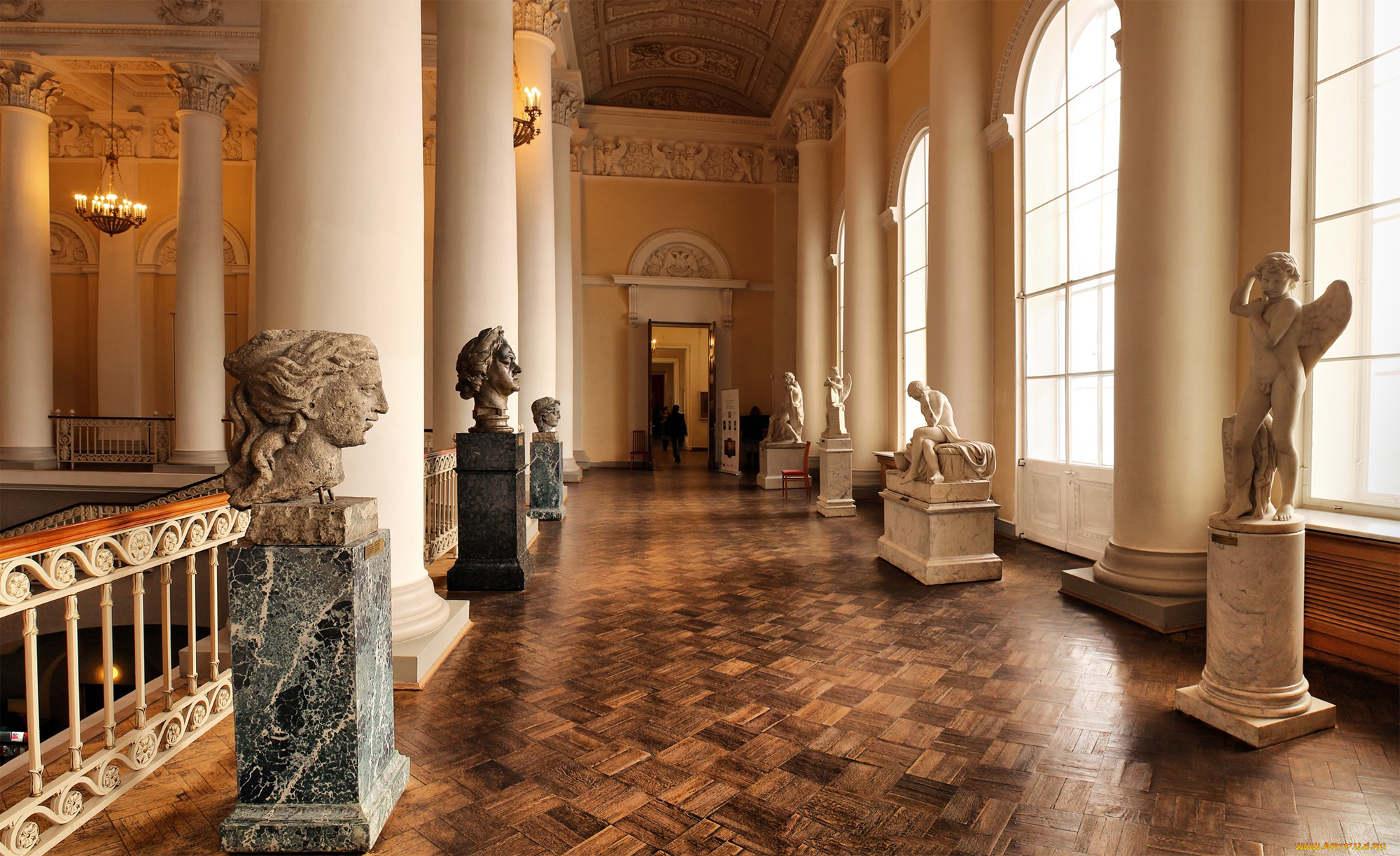 разное, рельефы, , статуи, , музейные, экспонаты, петр, великий, интерьер, лестница, скульптуры, русский, музей, санкт, петербург