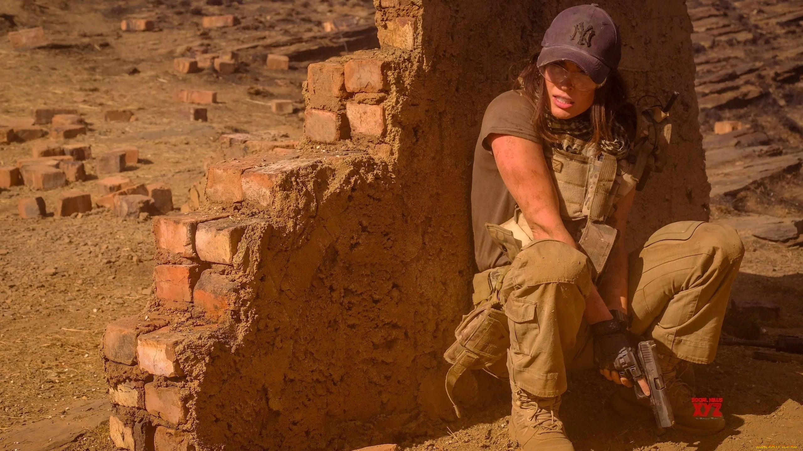 кино, фильмы, rogue, великобритания, юар, боевик, меган, фокс