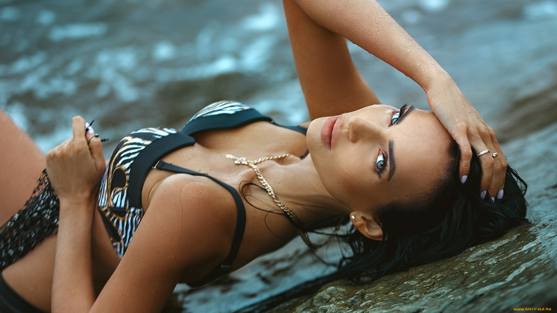 девушка, -, girl, девушки, -, брюнетки, , шатенки, девушка, женщина, брюнетка, темноволосая, сексуальная, модель, звезда, позирует, разная, обувь, верхняя, стильная, одежда, нижнее, эротическое, бельё, трусы, лифчик, колготки, чулки, аксессуары, макияж, и, множество, элементов, на, фотографии