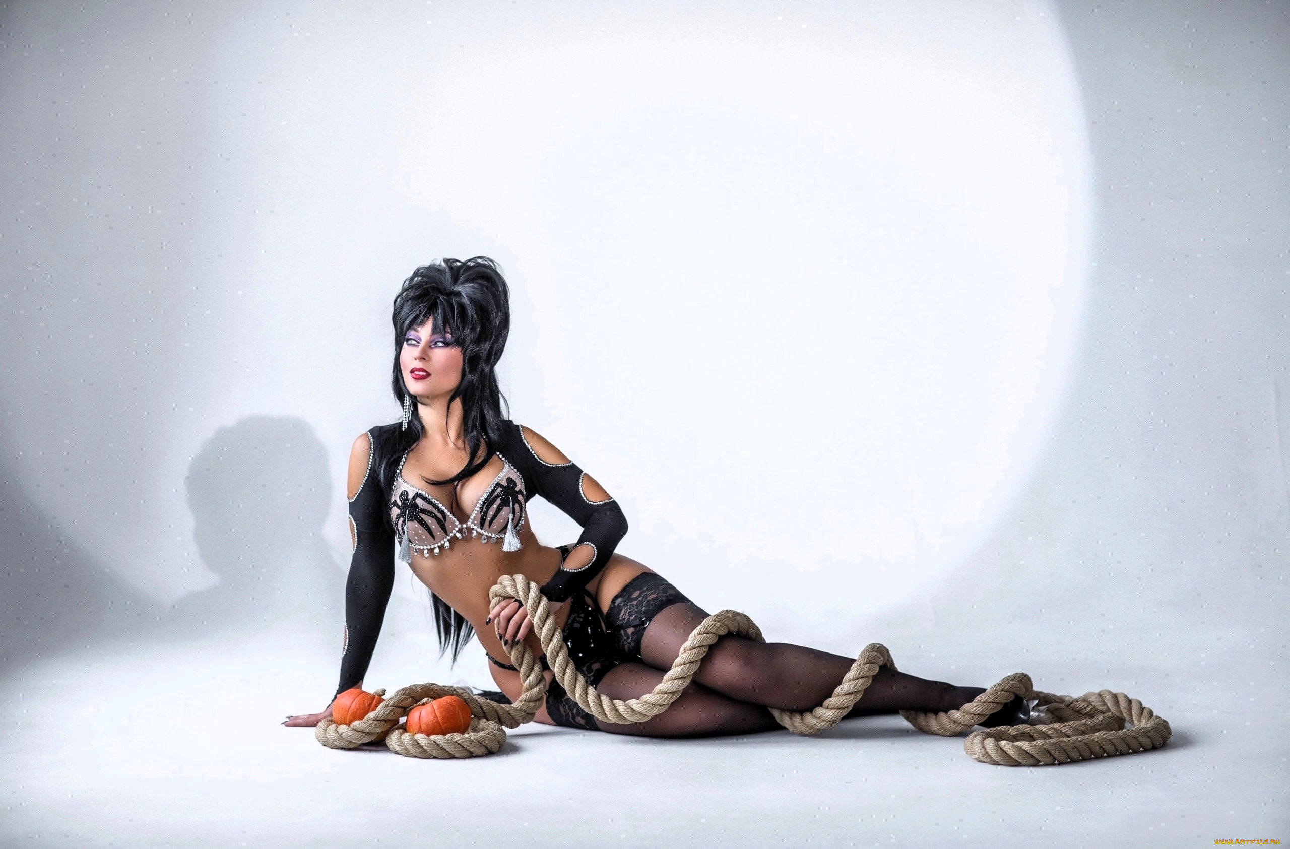 девушки, анна, шаховская, образ, косплей, наряд, костюм, эльвира, тыквы, канат