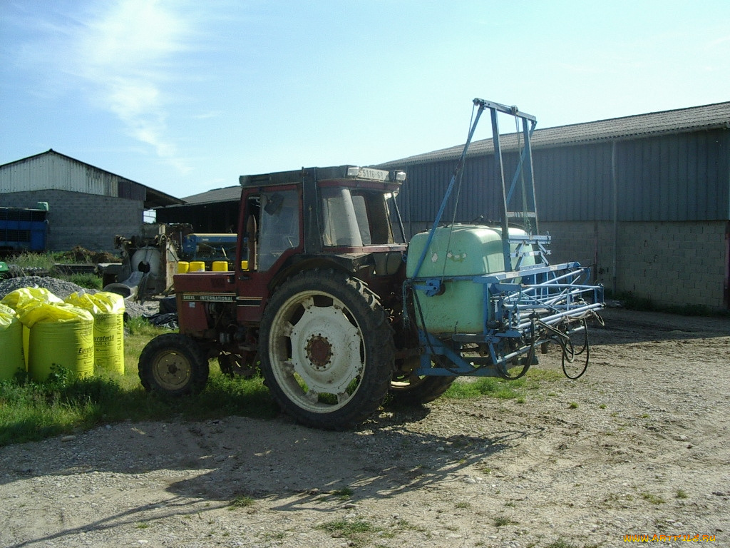 техника, тракторы