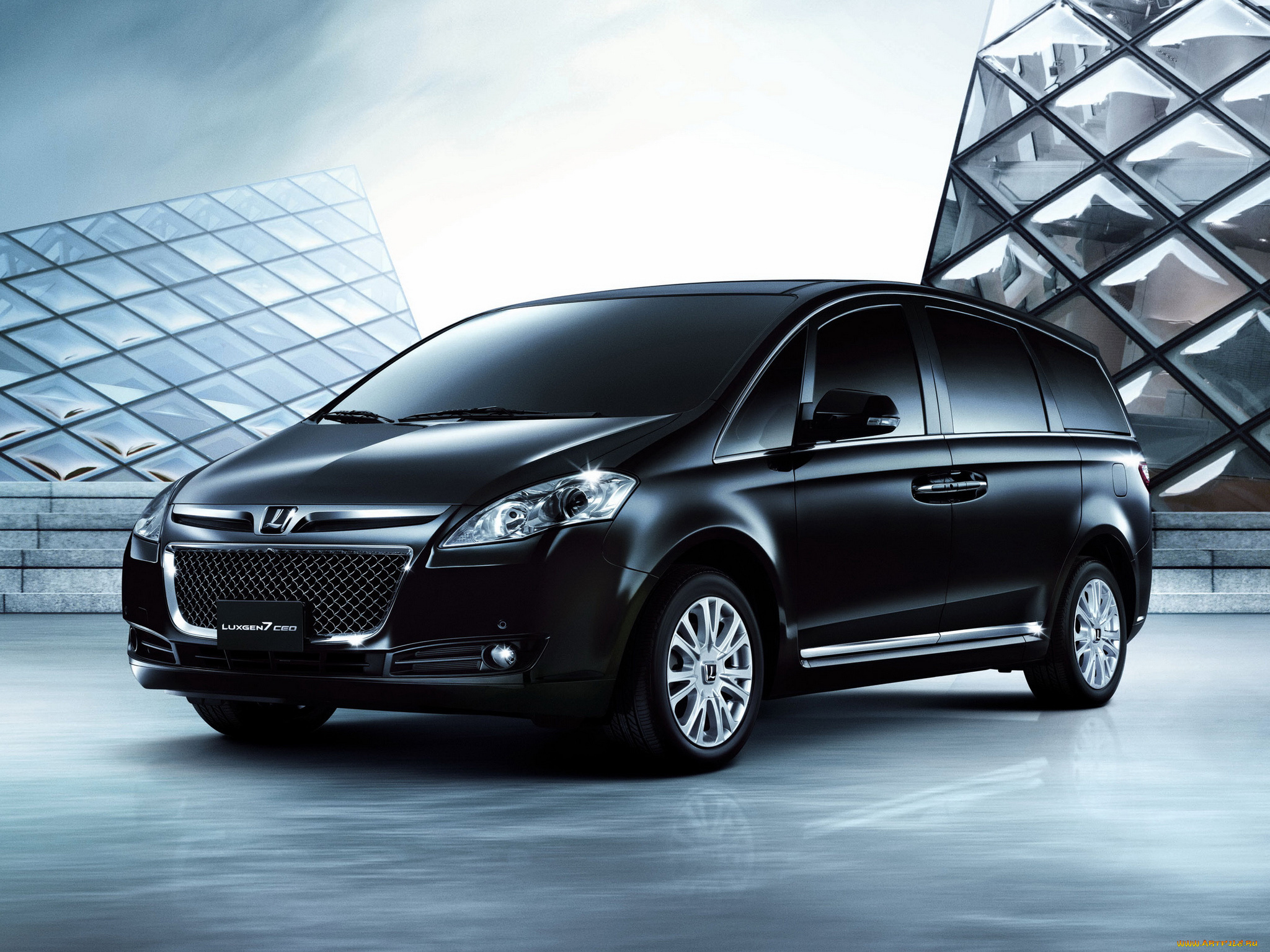 автомобили, luxgen