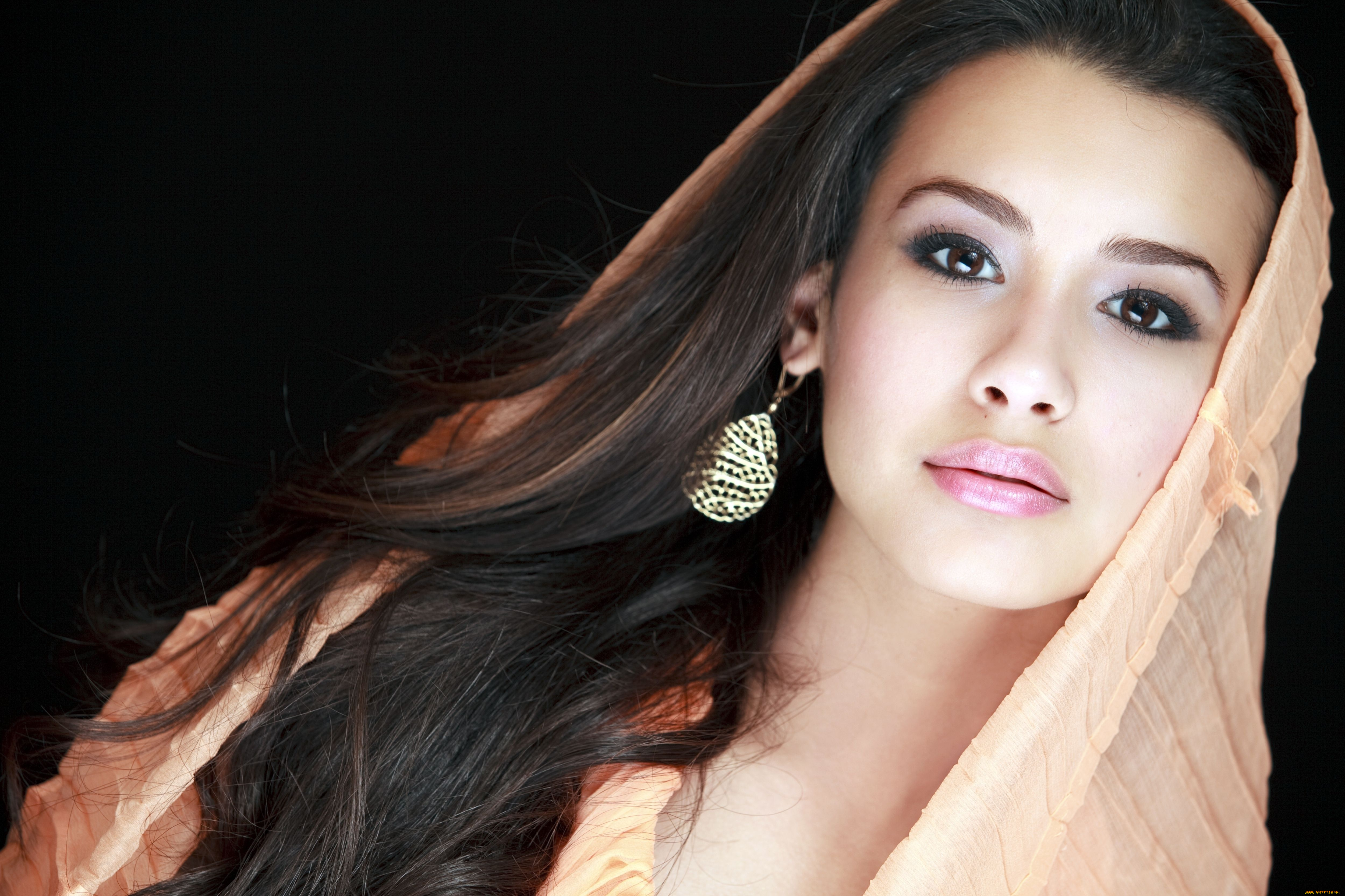 -Unsort, Лица, Портреты, девушки, unsort, лица, портреты, взгляд, шаль, серьга