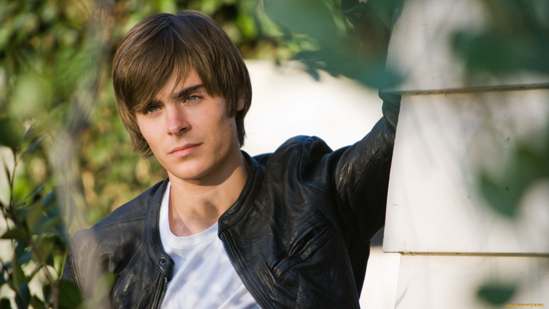 мужчины, zac, efron, надпись, взгляд, волосы, лицо, мужчина, actor, парень, зак, эфрон, актер, zac, efron