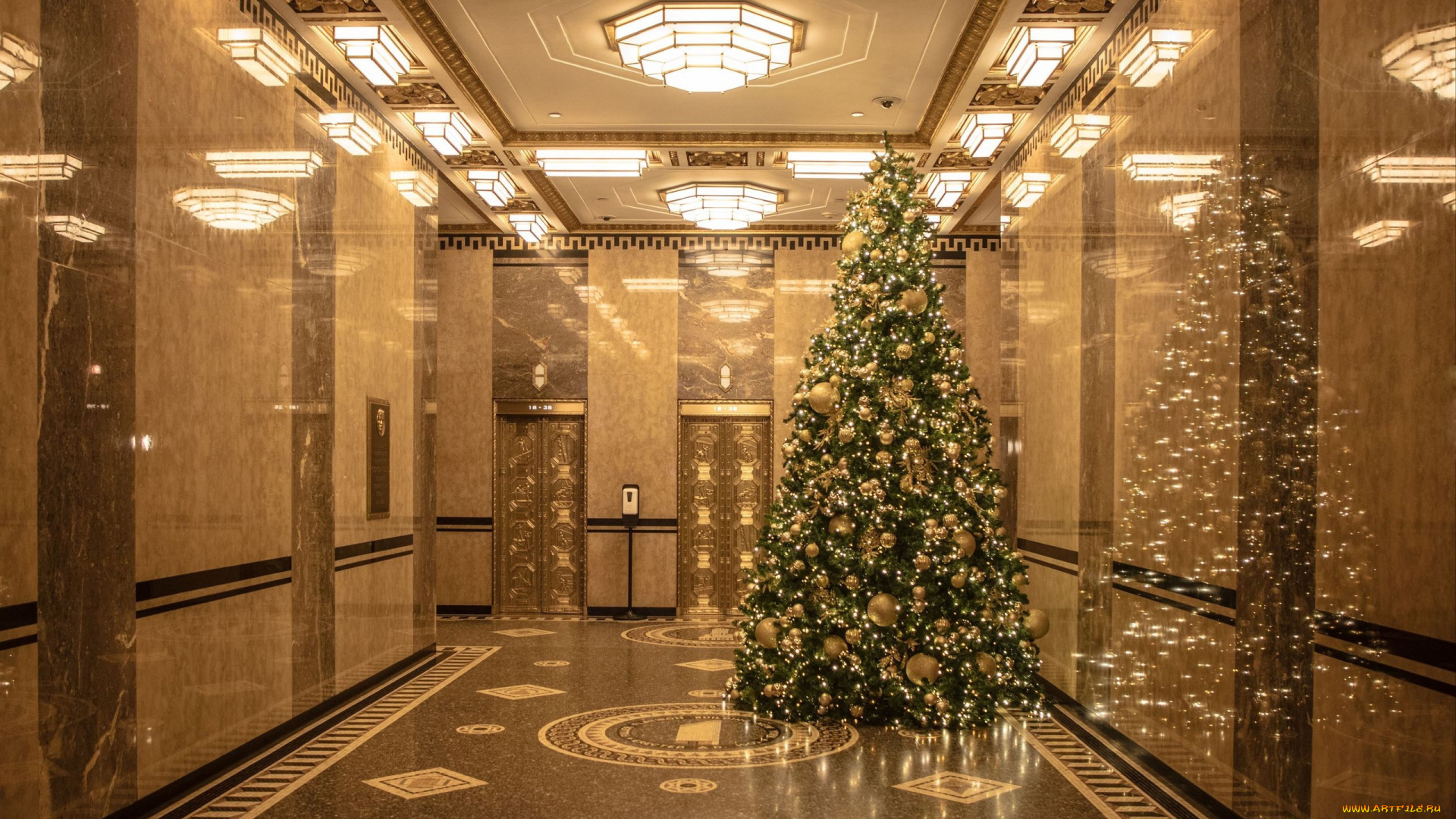 праздничные, ёлки, фойе, елка, шарики, гирлянды