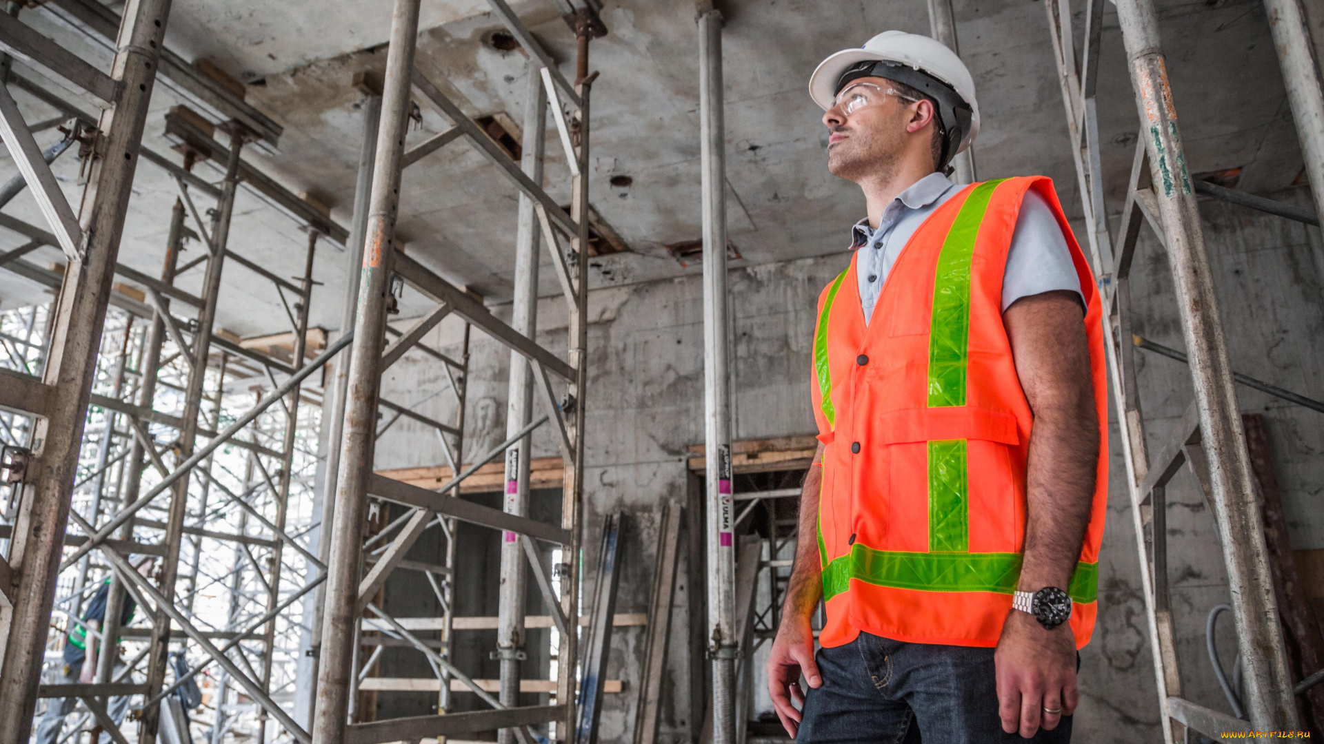 мужчины, -unsort, строитель, на, объекте, жилетка, наручные, часы, каска, стройка