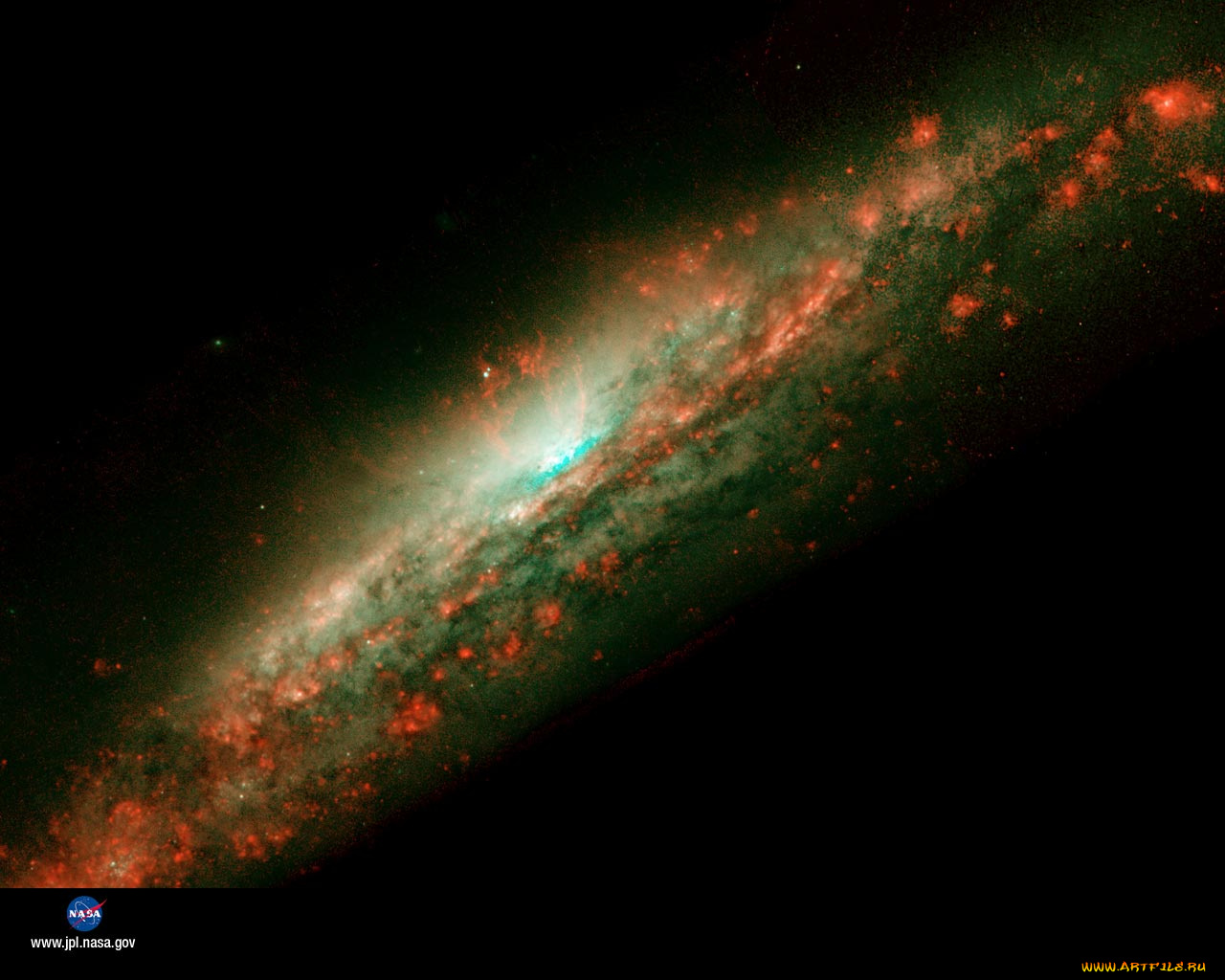 космос, галактики, туманности