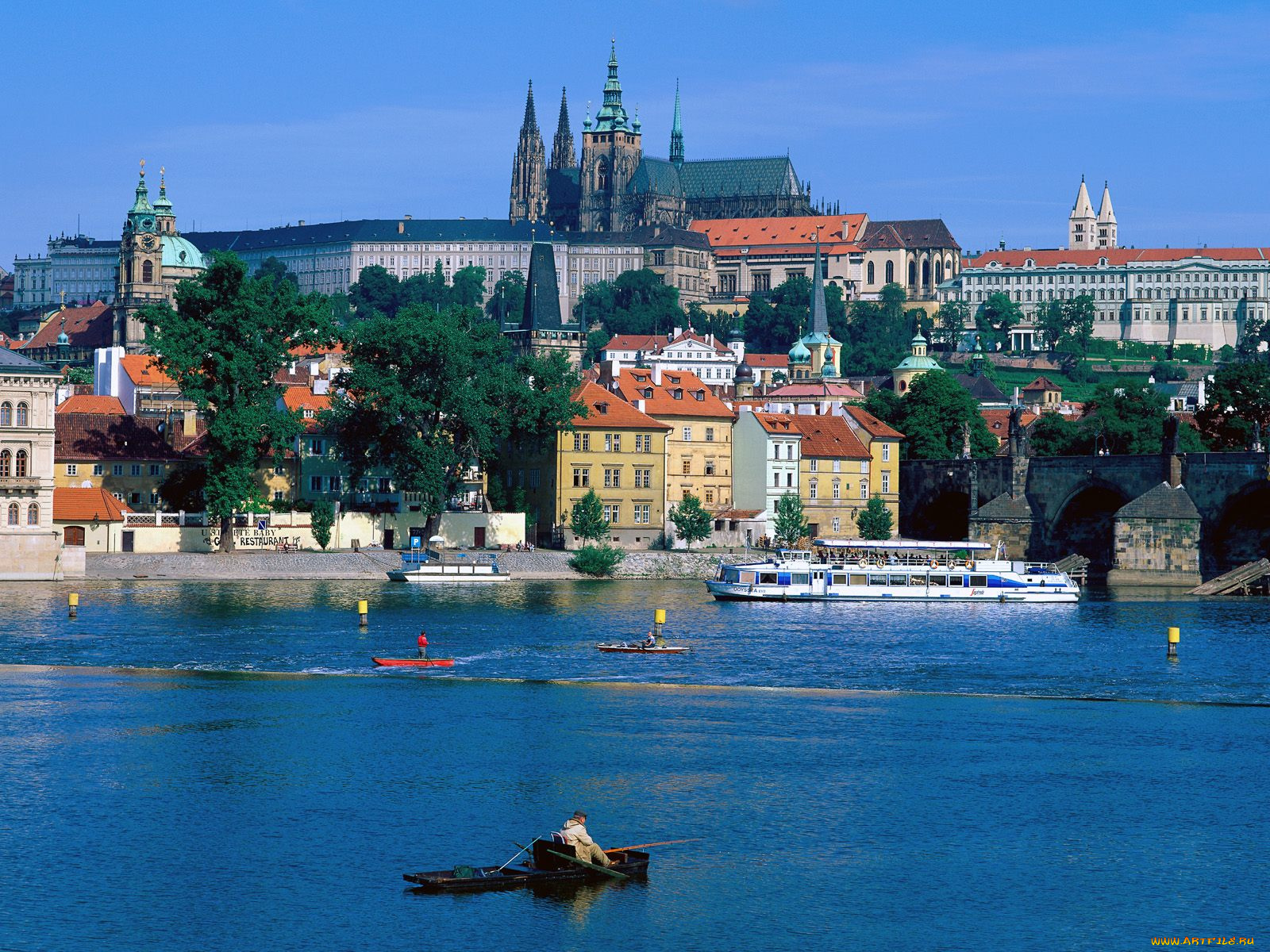 sightseeing, by, river, prague, czech, republic, города