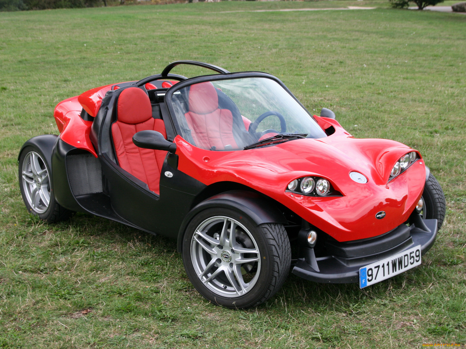 secma, f16, автомобили