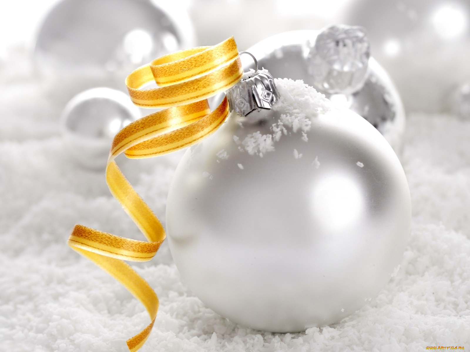 праздничные, шарики