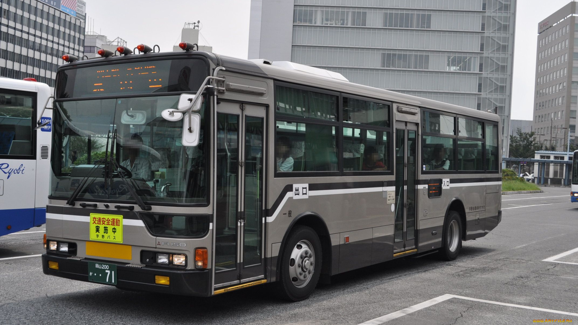 автомобили, автобусы, автобус