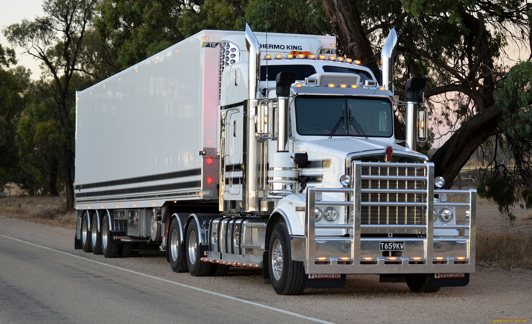 kenworth, автомобили, сша, автобусы, грузовые, truck, company, колеса, фура, сила, скорость, трасса, лето