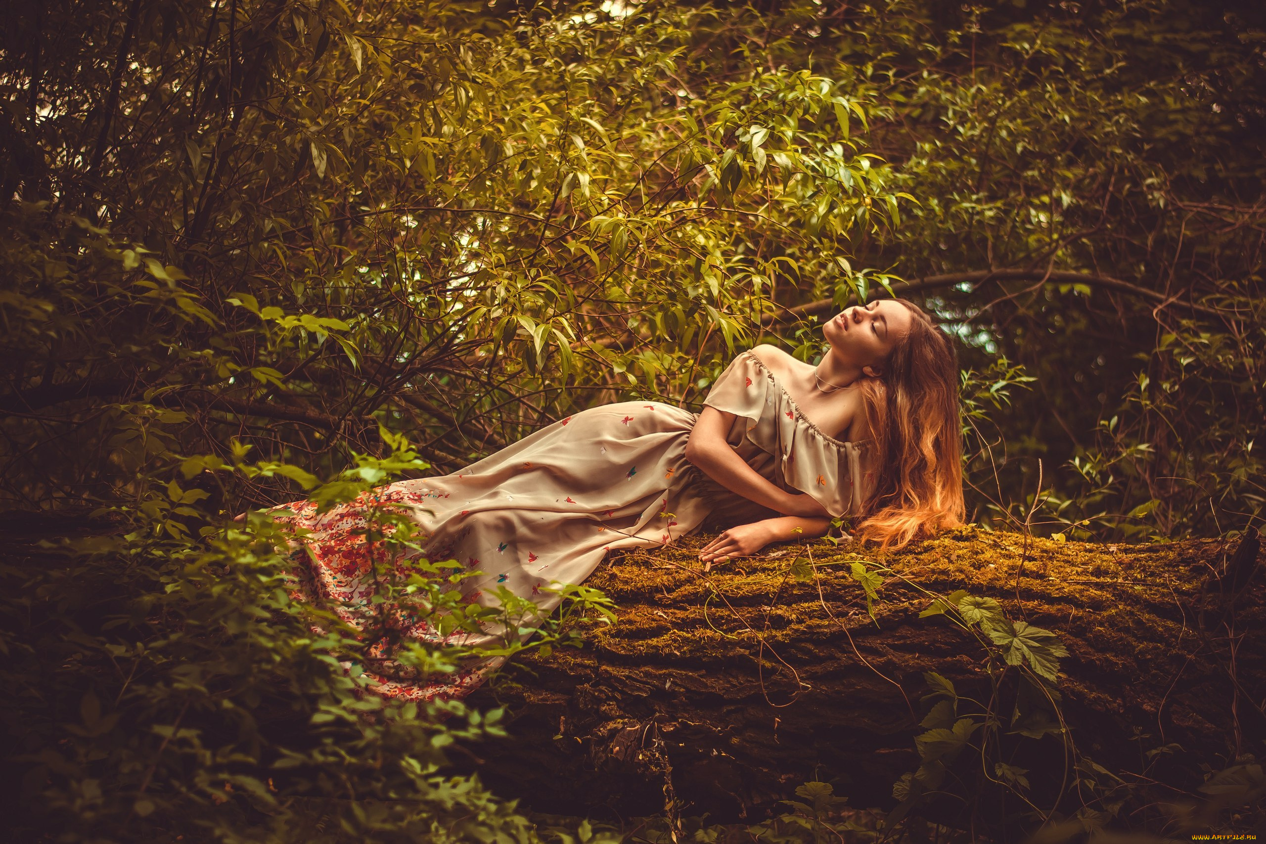 красивая, девушка, девушки, -, брюнетки, , шатенки, девушка, женщина, шатенка, темноволосая, сексуальная, модель, звезда, позирует, разная, обувь, верхняя, стильная, одежда, нижнее, эротическое, бельё, трусы, лифчик, колготки, чулки, аксессуары, макияж, и, множество, элементов, на, фотографии