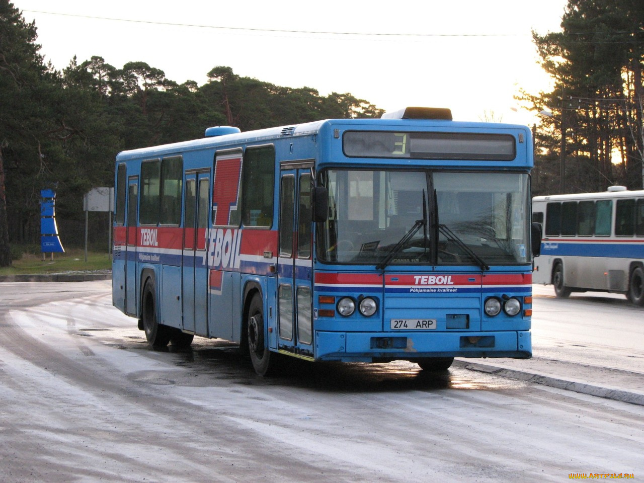 автомобили, автобусы