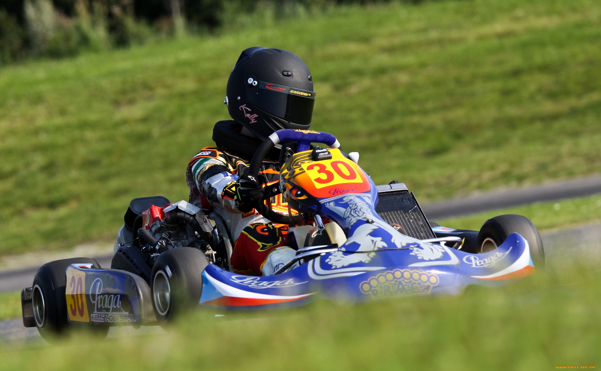 спорт, автоспорт, карт, гонщик, шлем, трек