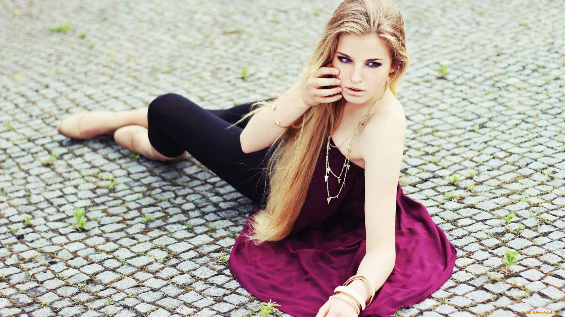 девушки, -, блондинки, , светловолосые, бусы, блондинка, поза