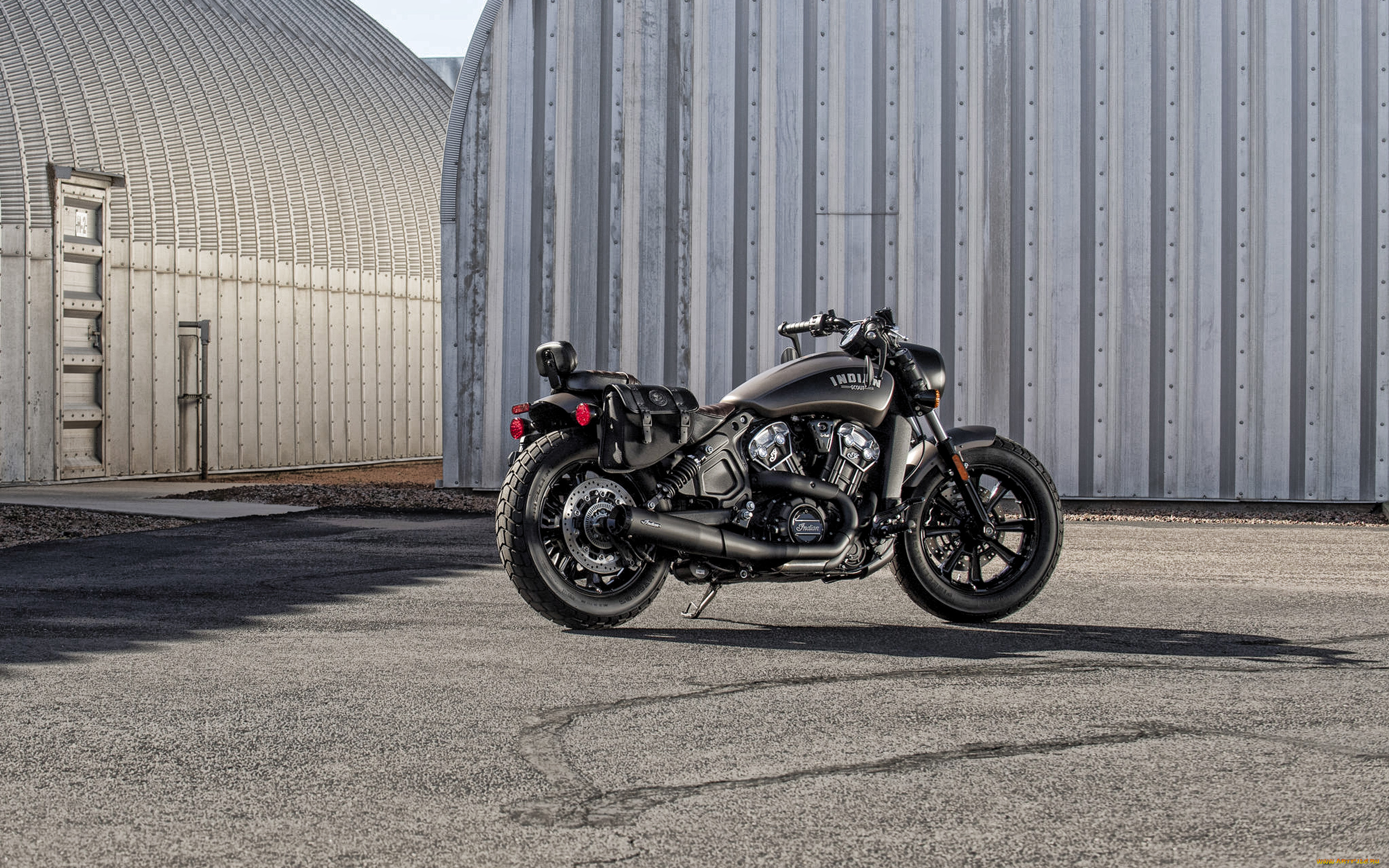 2020, indian, scout, bobber, abs, bronze, smoke, мотоциклы, indian, scout, bobber, bronze, smoke, 2020, экстерьер, черные, мотоцикл, американские