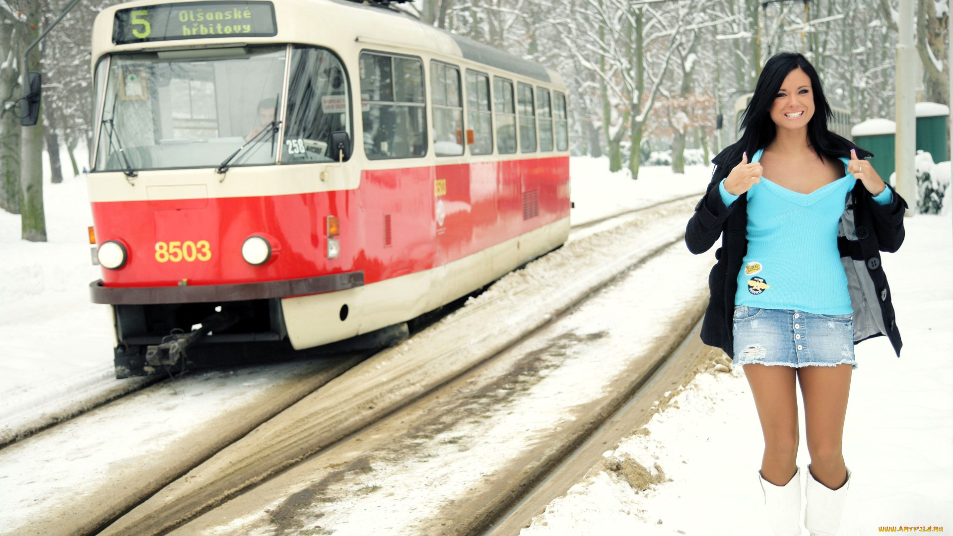 девушки, ashley, bulgari, брюнетка, пальто, свитер, юбка, сапоги, трамвай, рельсы, снег, зима