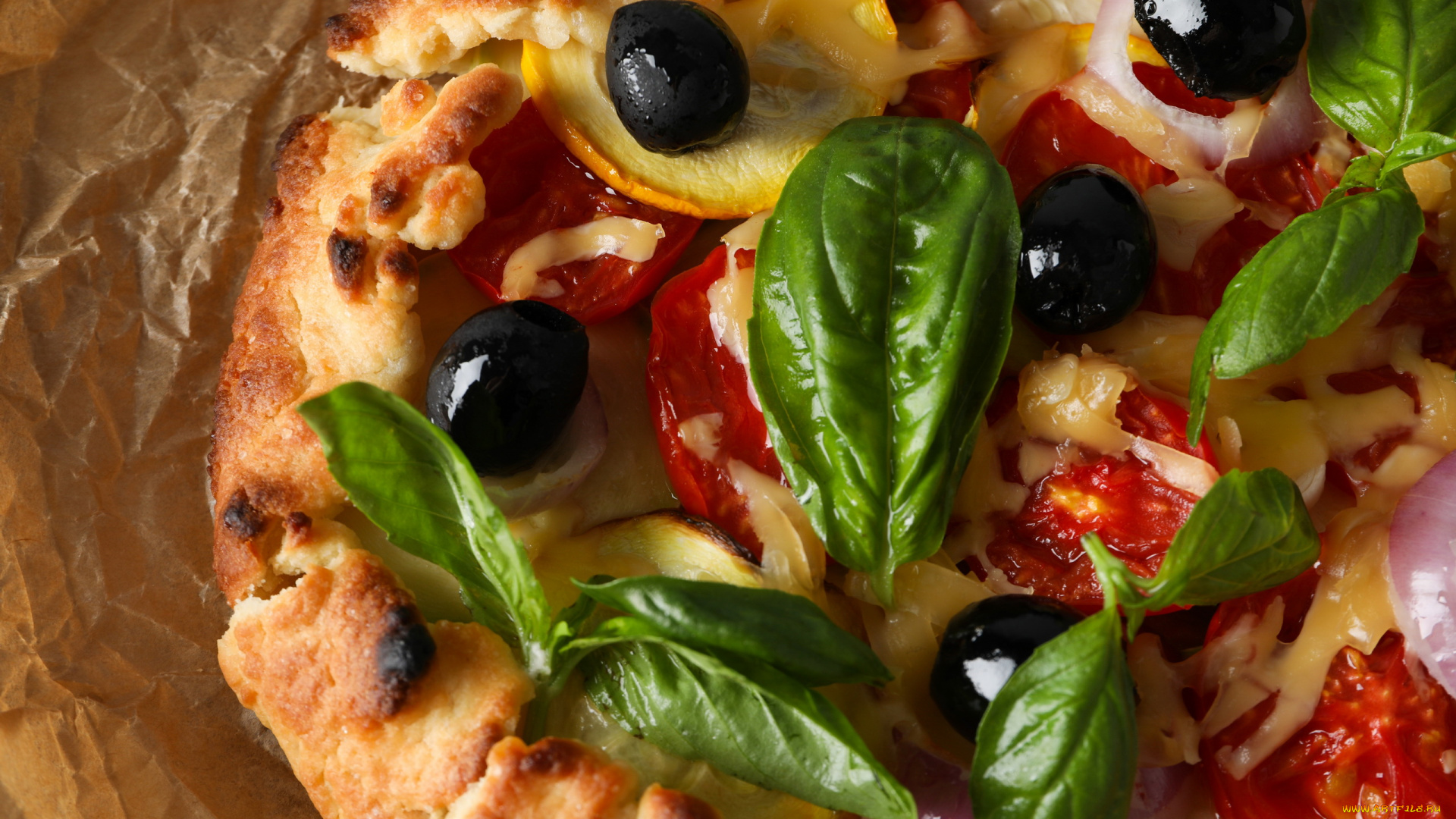 еда, пицца, базилик, маслины, помидоры, макро