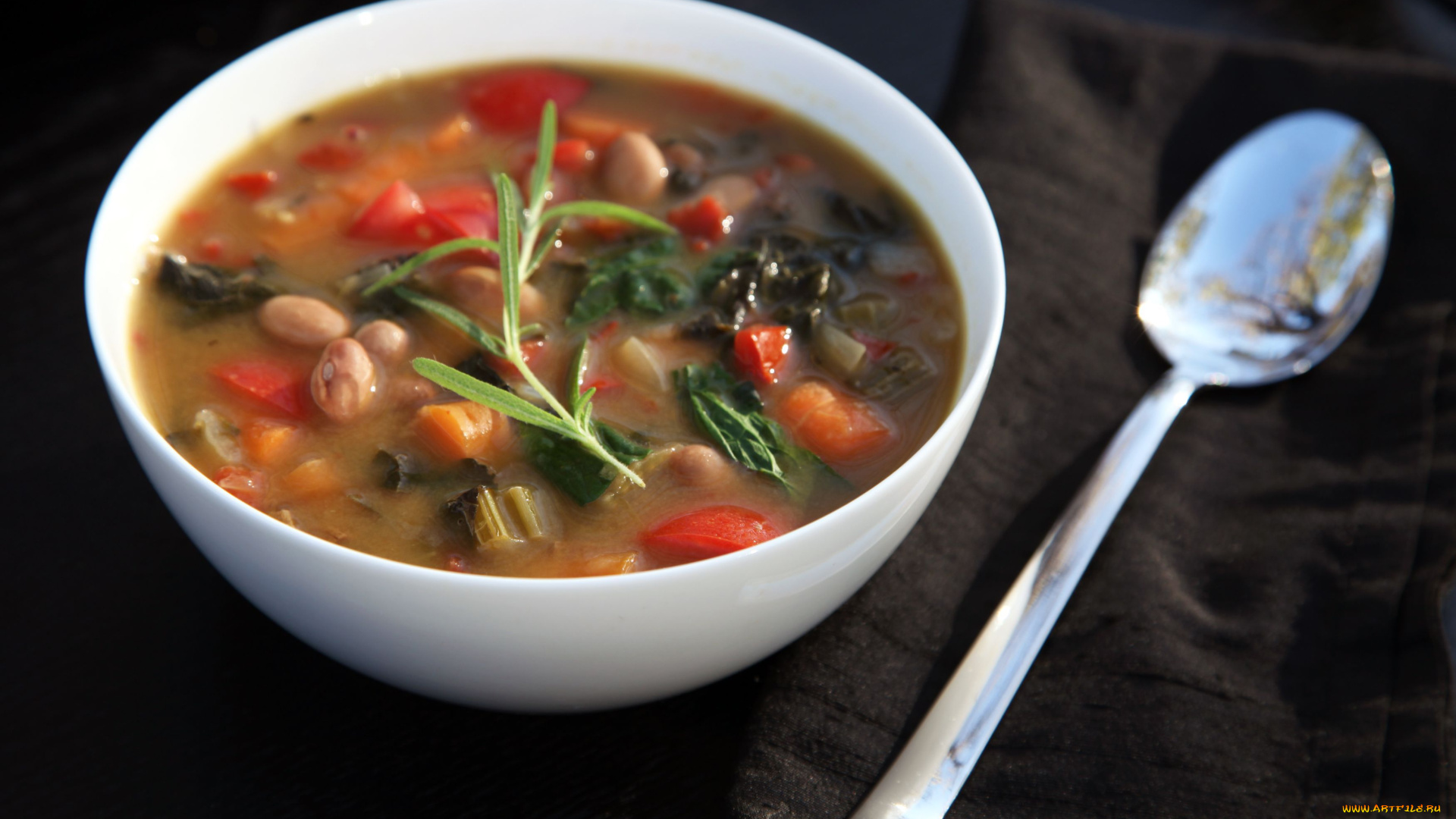 еда, первые, блюда, суп, ложка, миска, фасоль, овощи, розмарин