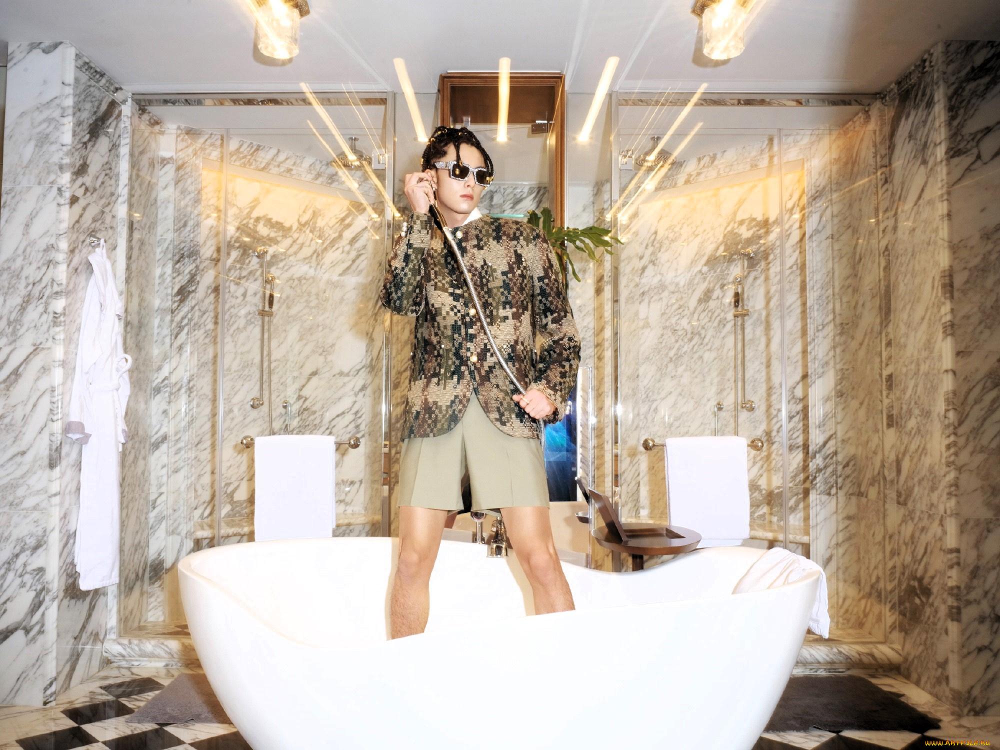 мужчины, wang, hedi, , dylan, wang, актер, очки, шорты, ванна, пиджак