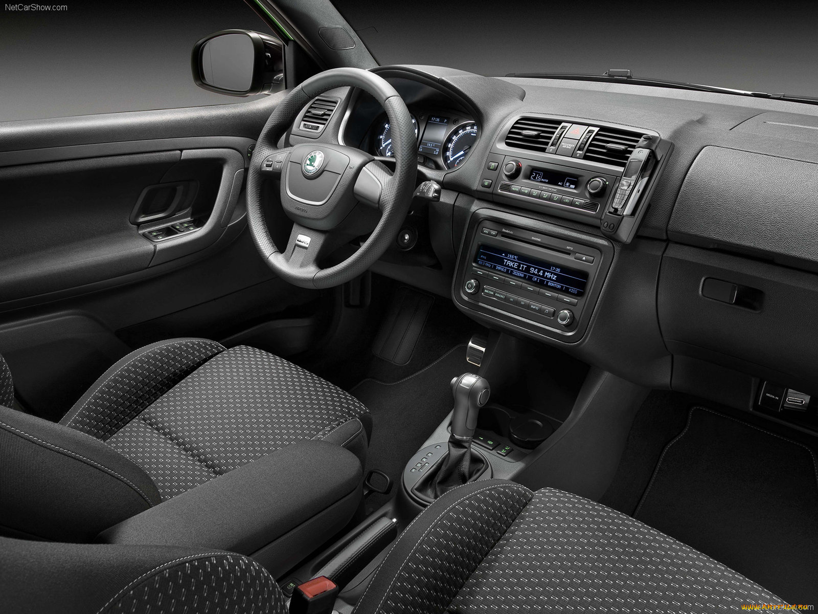 автомобили, спидометры, торпедо